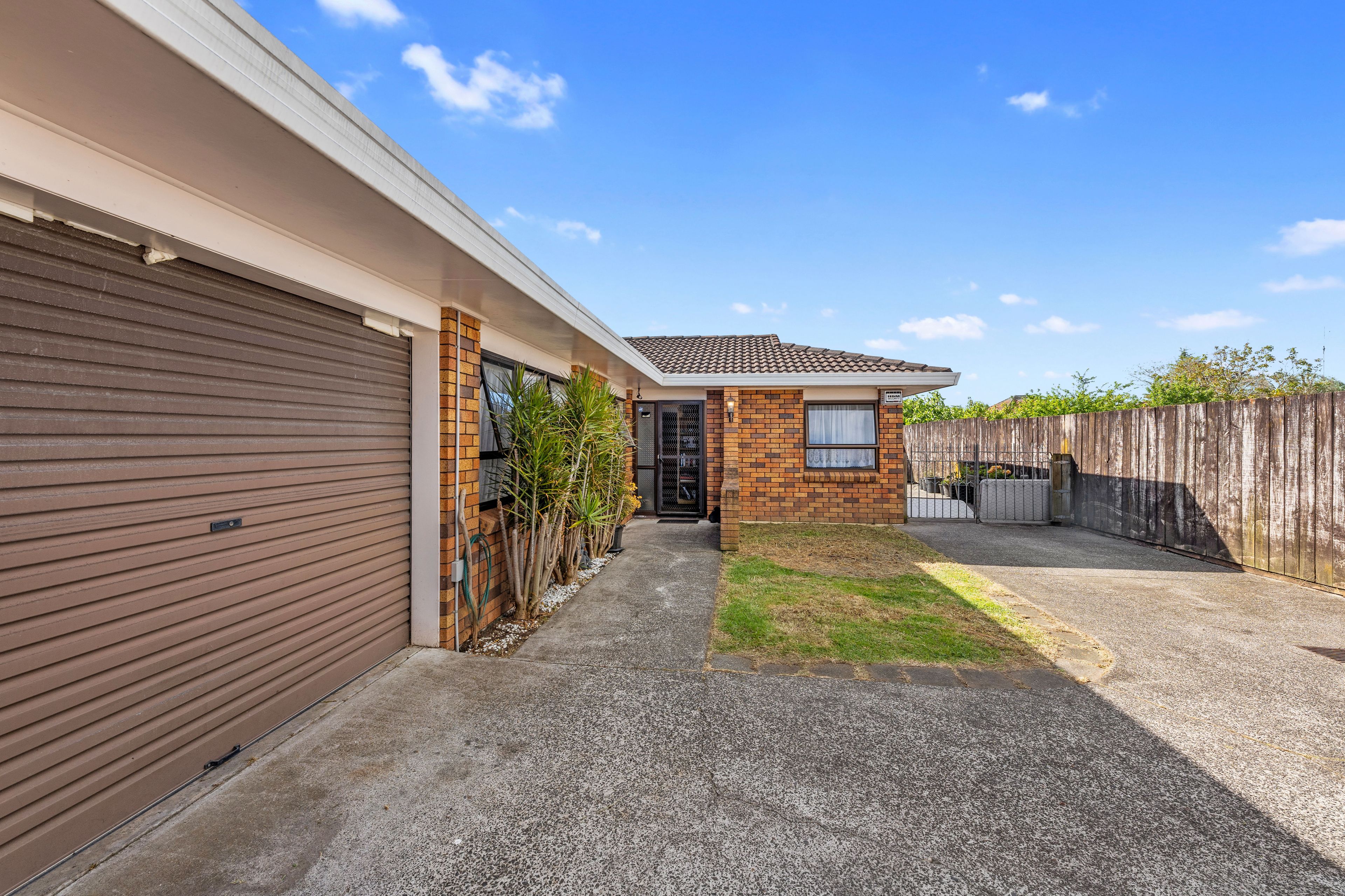 2/152 Rangitoto Road, Papatoetoe, Manukau City