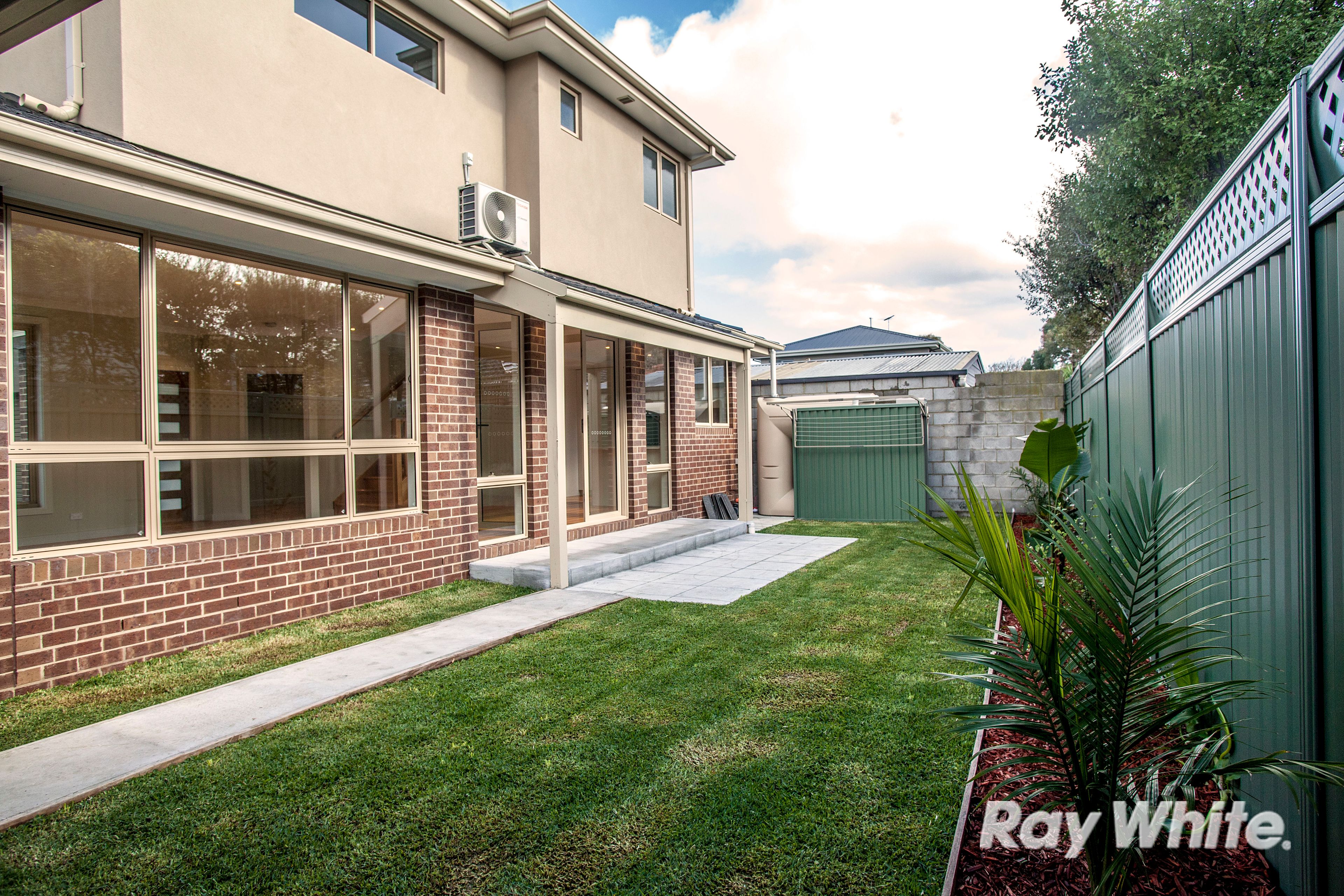 2/81 Burlington Street — photo 6 of 6