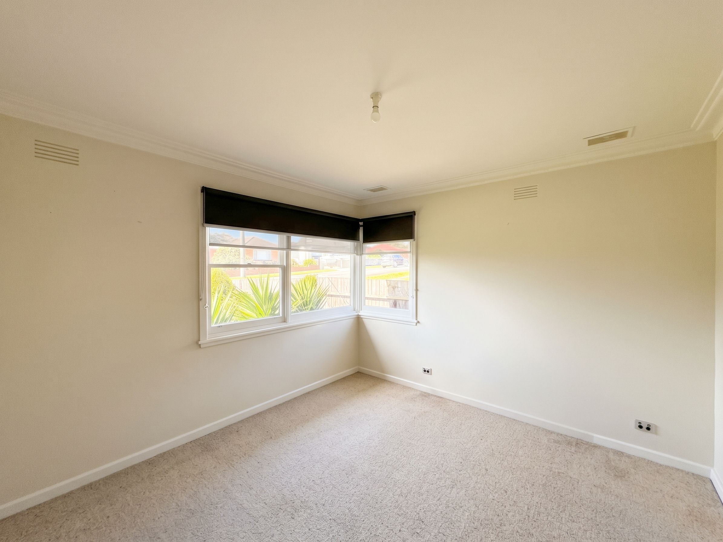1 Lachlan Street — photo 5 of 7