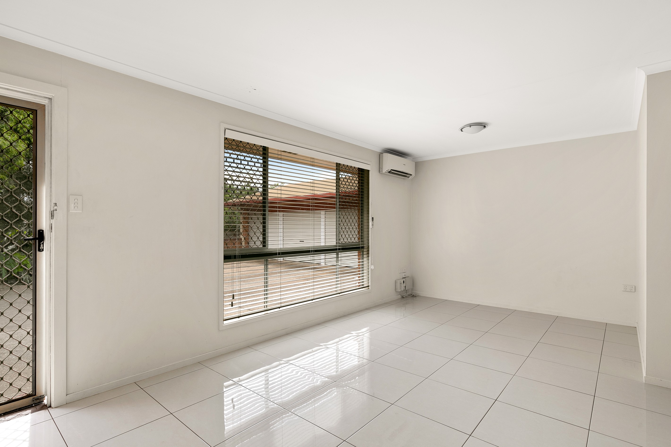Unit 2/61 Cleary Street, Centenary Heights, QLD 4350