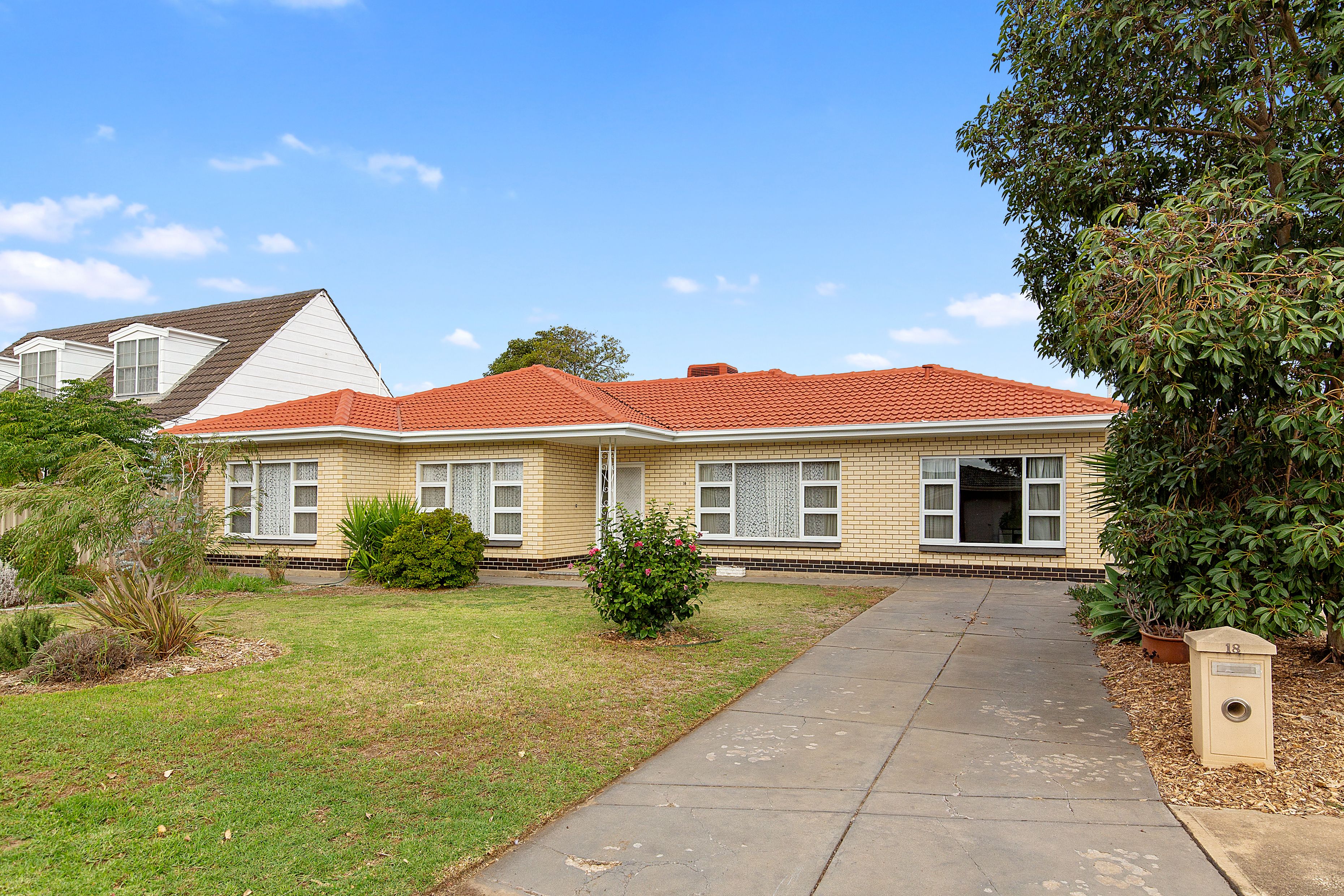 18 Baltic Avenue, West Beach, SA 5024