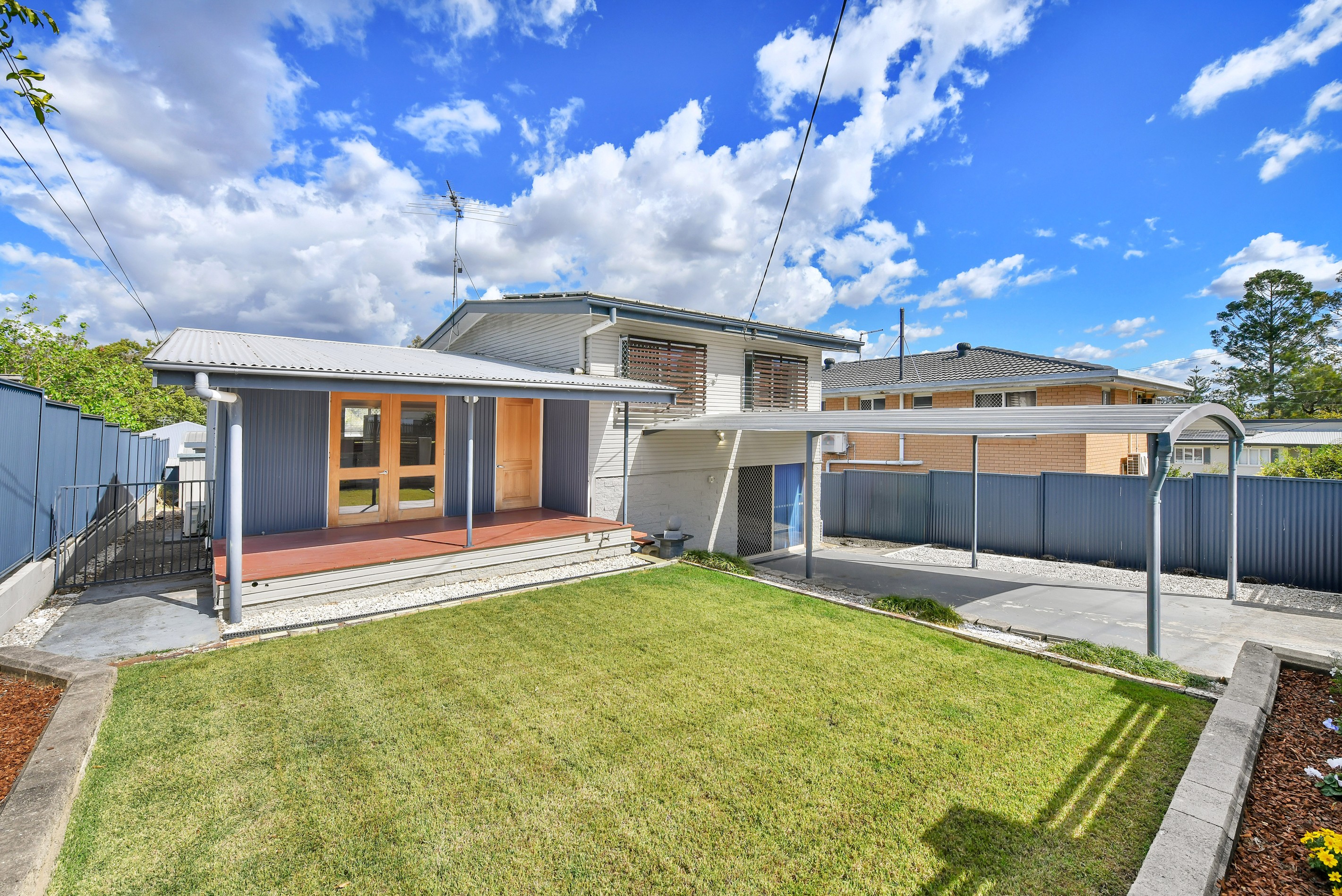 1 Belleglade Avenue, Bundamba, QLD 4304