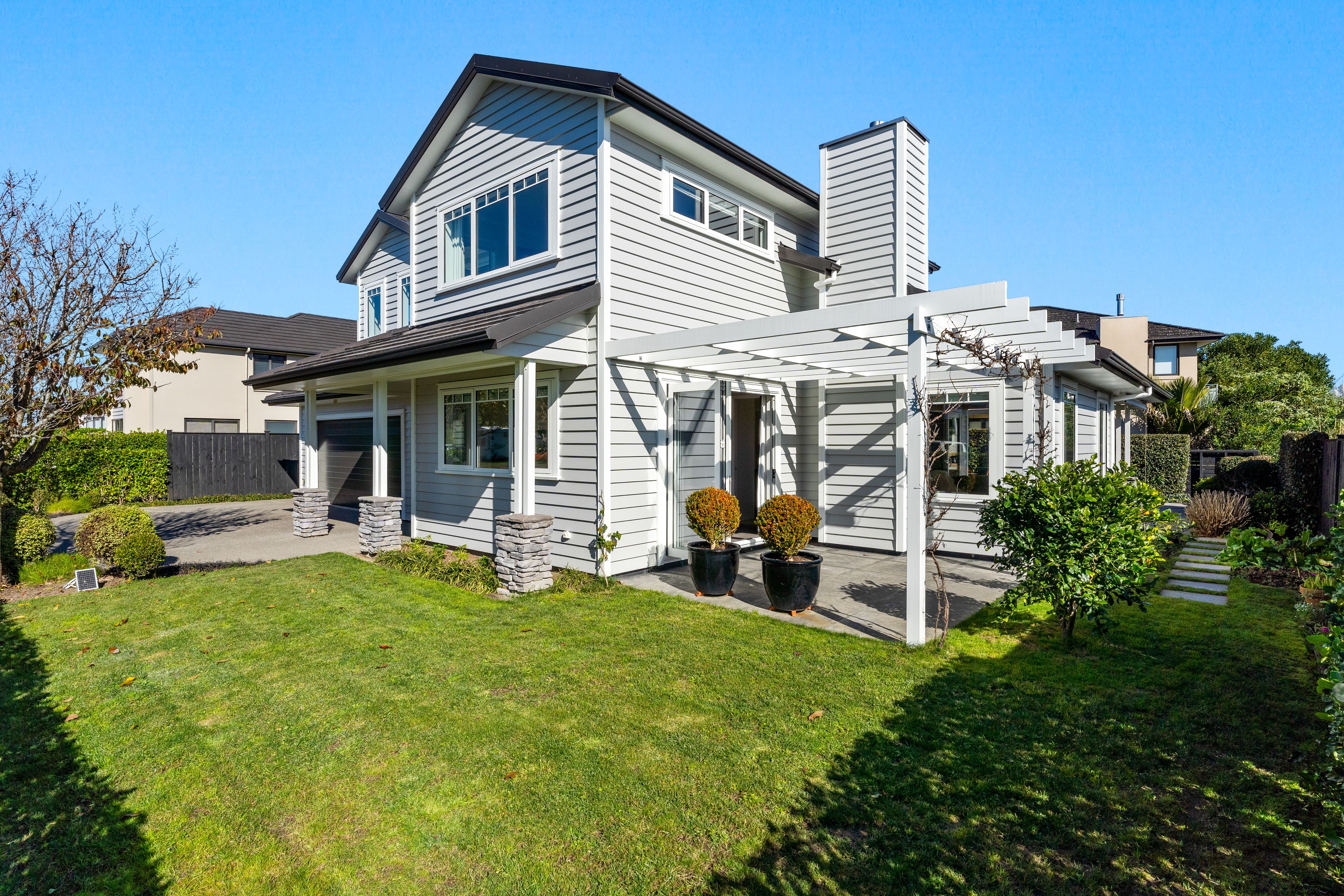 10 Portofino Point, Karaka, Franklin