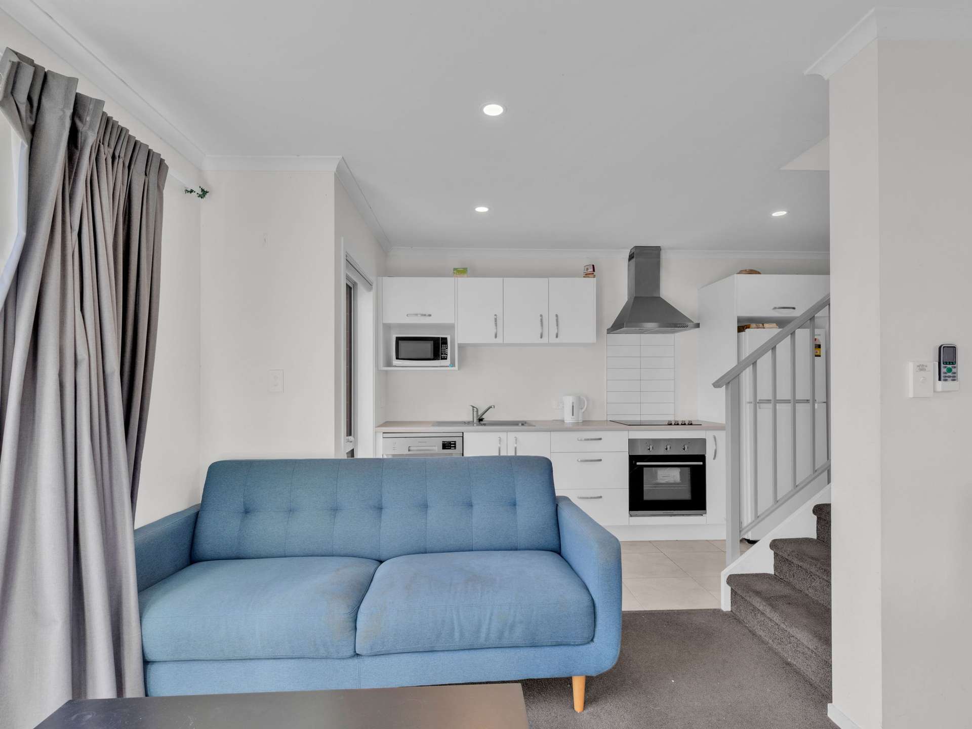 1/113 Knighton Road photo 3