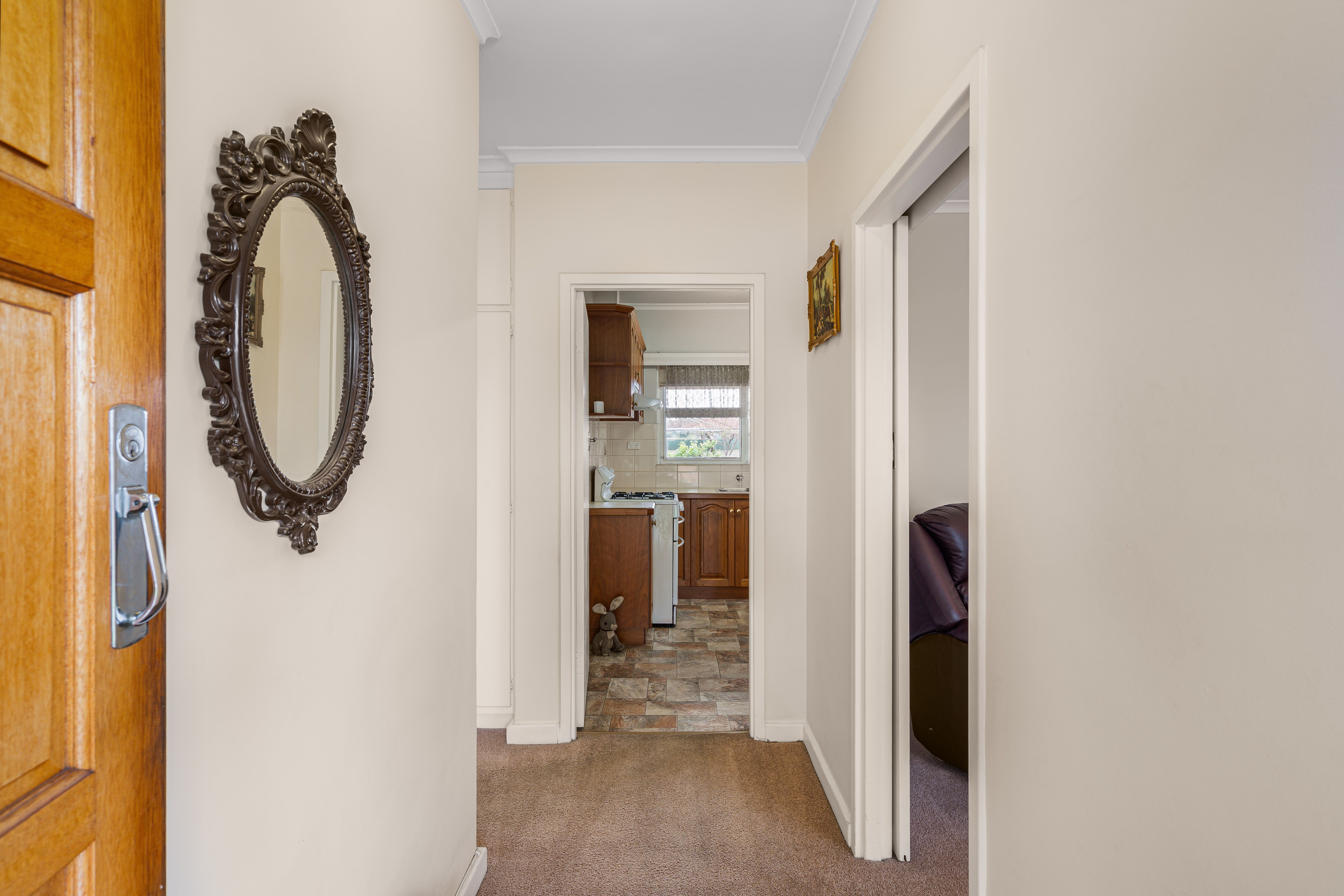 38 Ayredale Avenue — photo 3 of 23