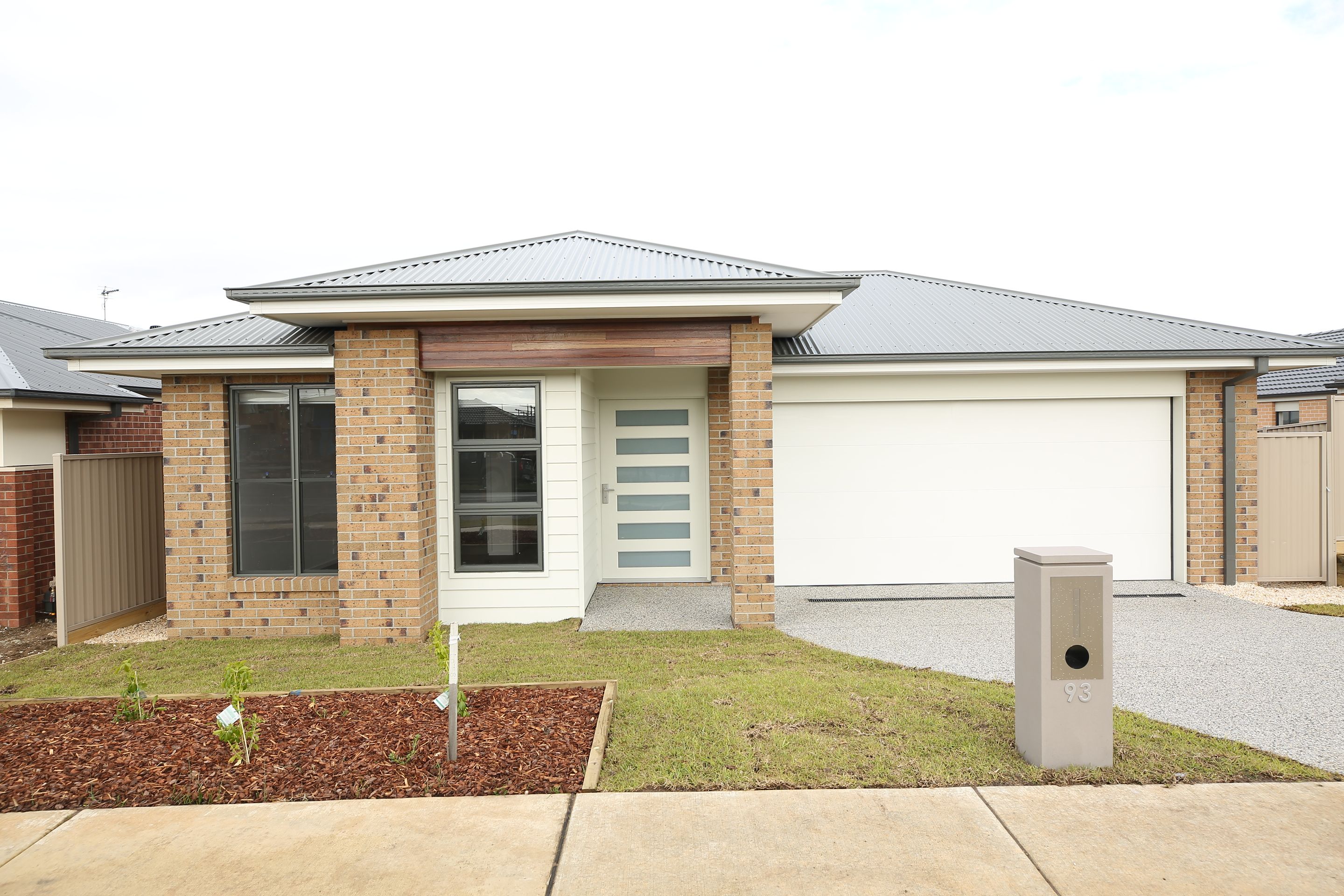 93 Ascot Gardens Drive, Delacombe, VIC 3356