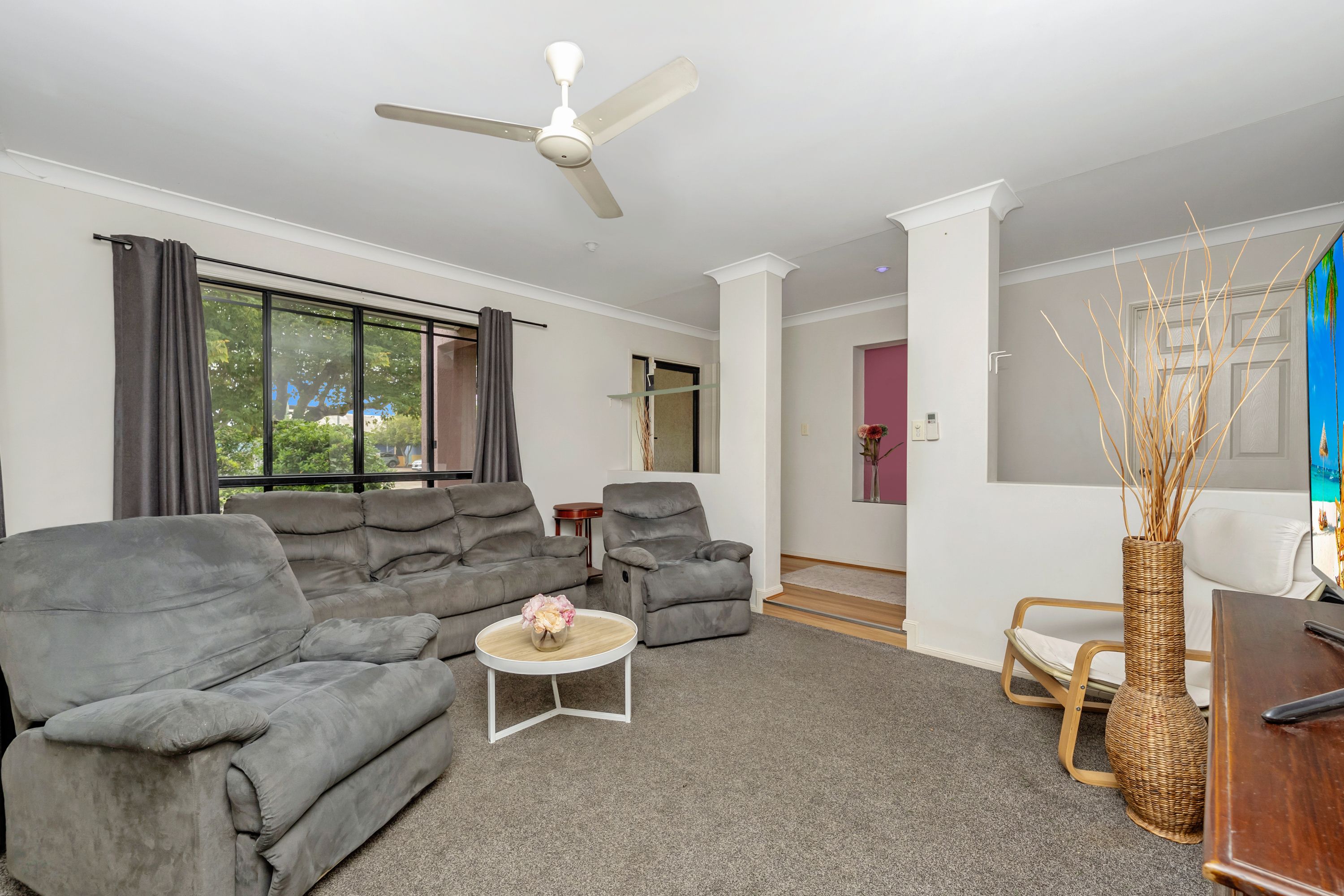 412 Ross River Road, Cranbrook, QLD 4814