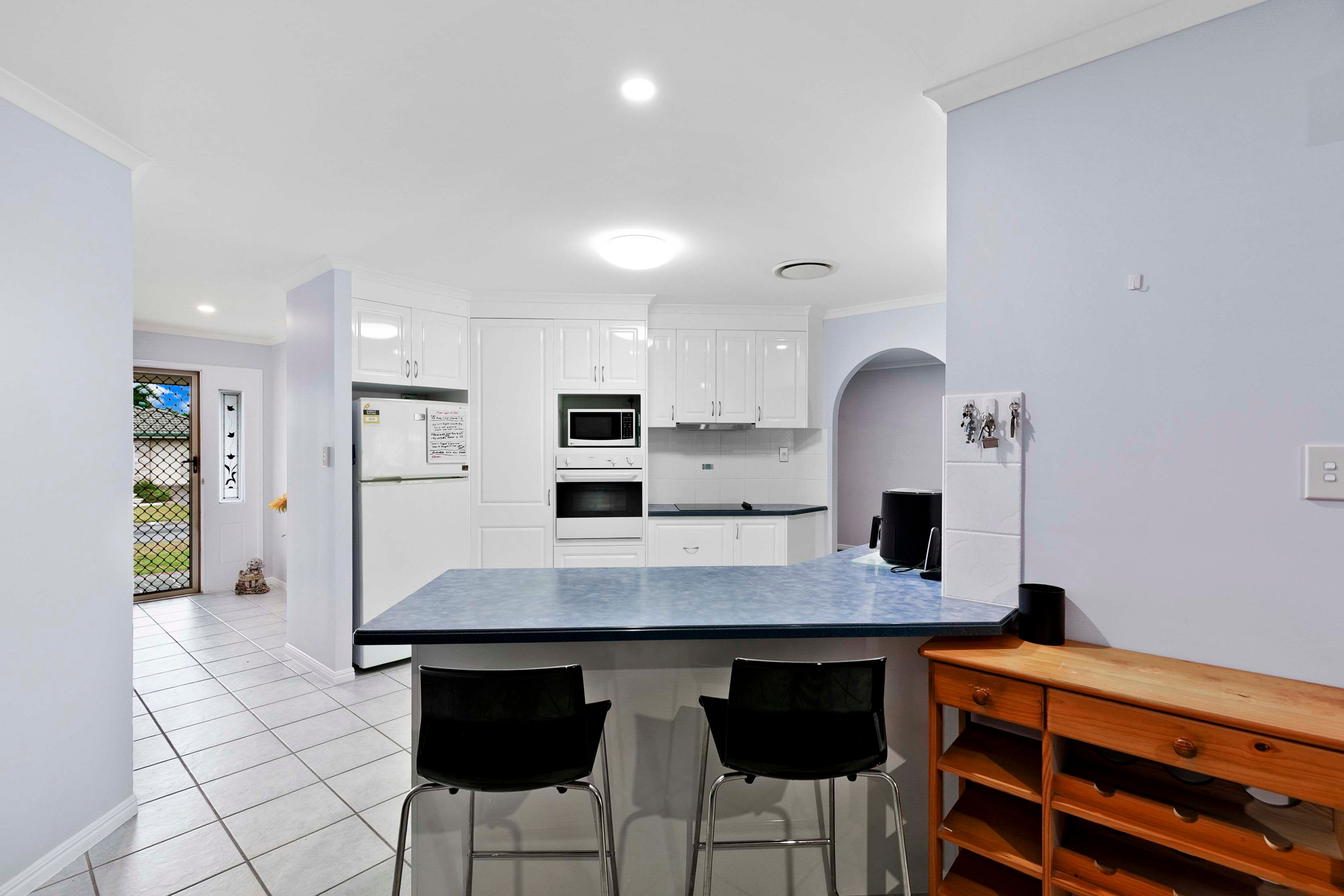 11 Sharyn Court — photo 4 of 19