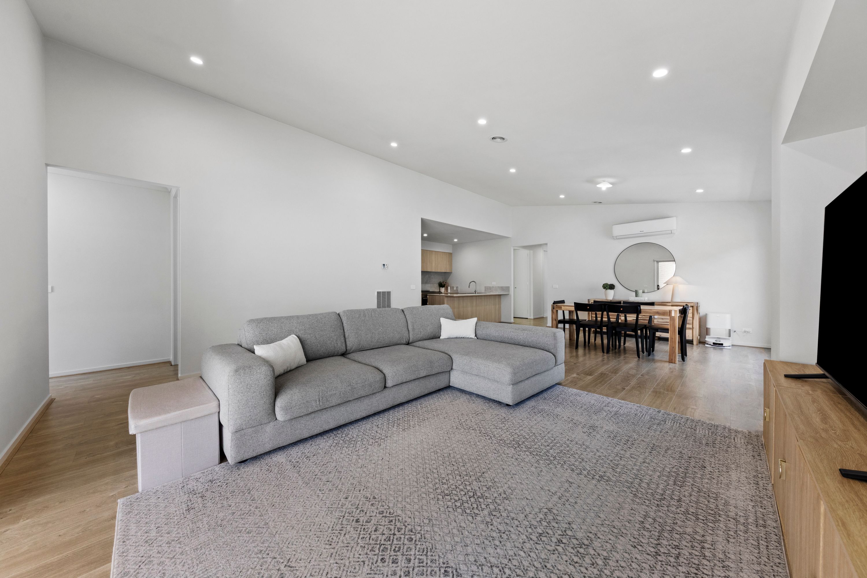 6 Atherton Avenue — photo 10 of 28