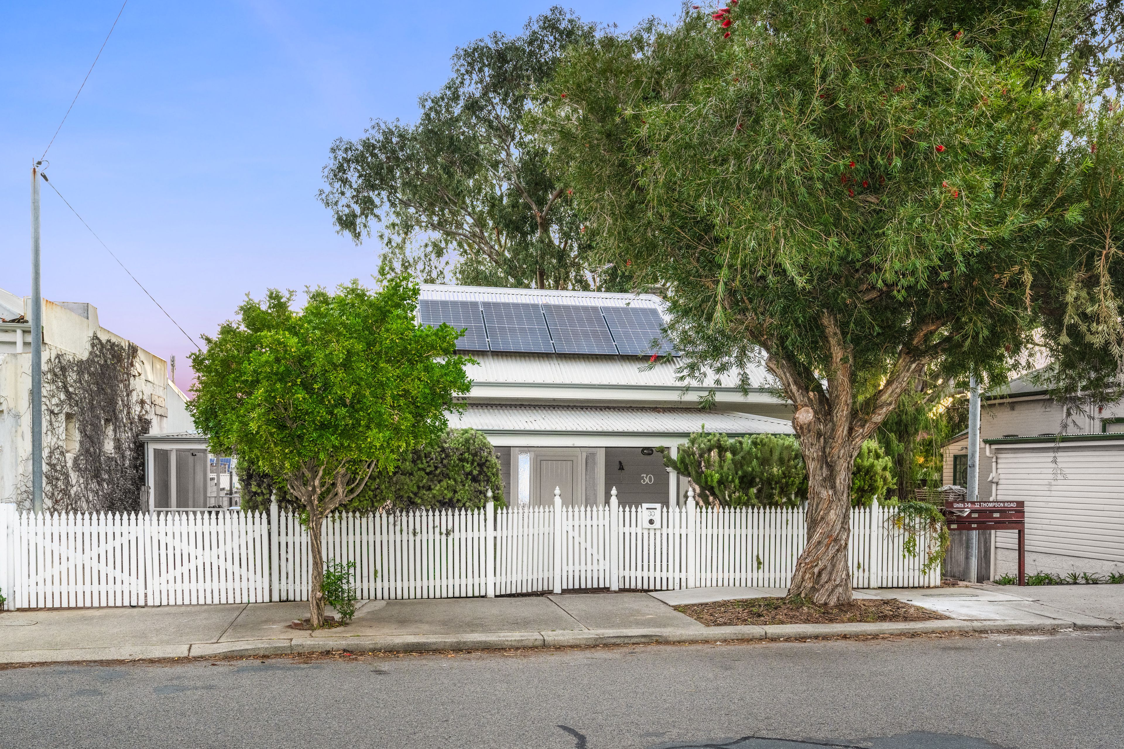 30 Thompson Road, North Fremantle, WA 6159