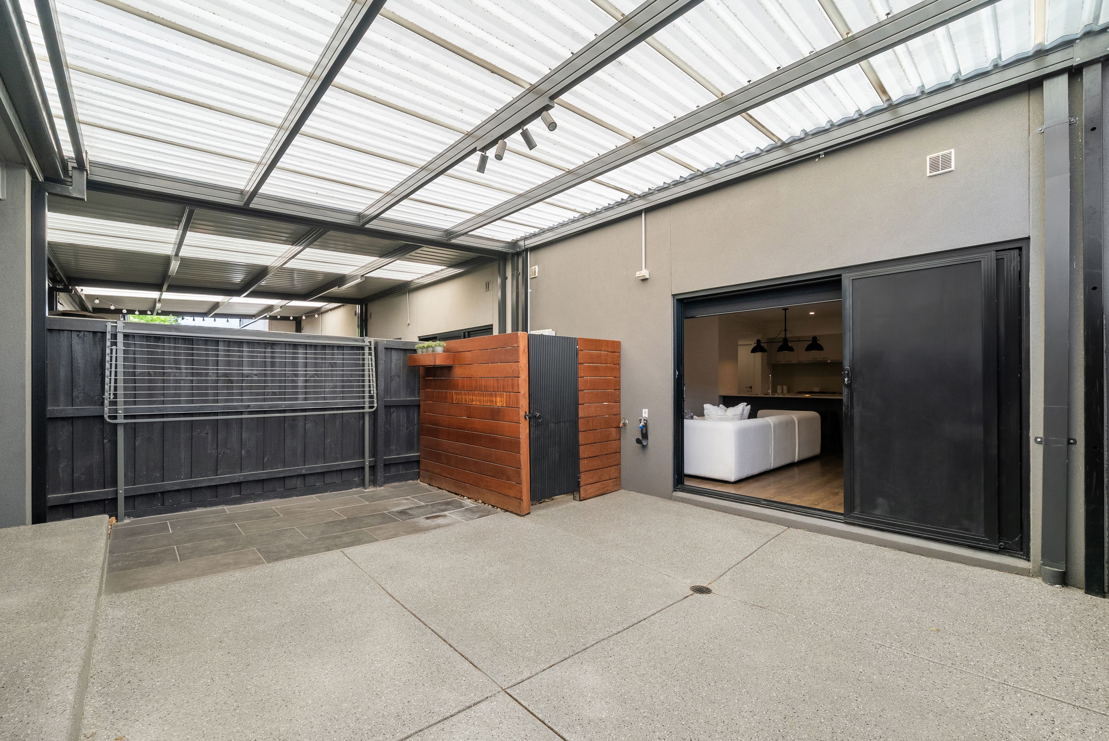 82 Macedon Parade — photo 15 of 17