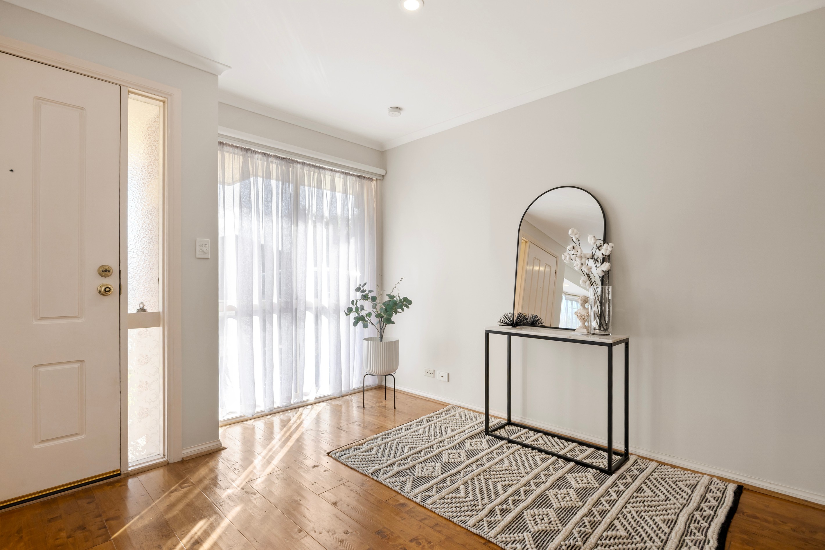 1/30 Bradley Street, Newport, VIC 3015