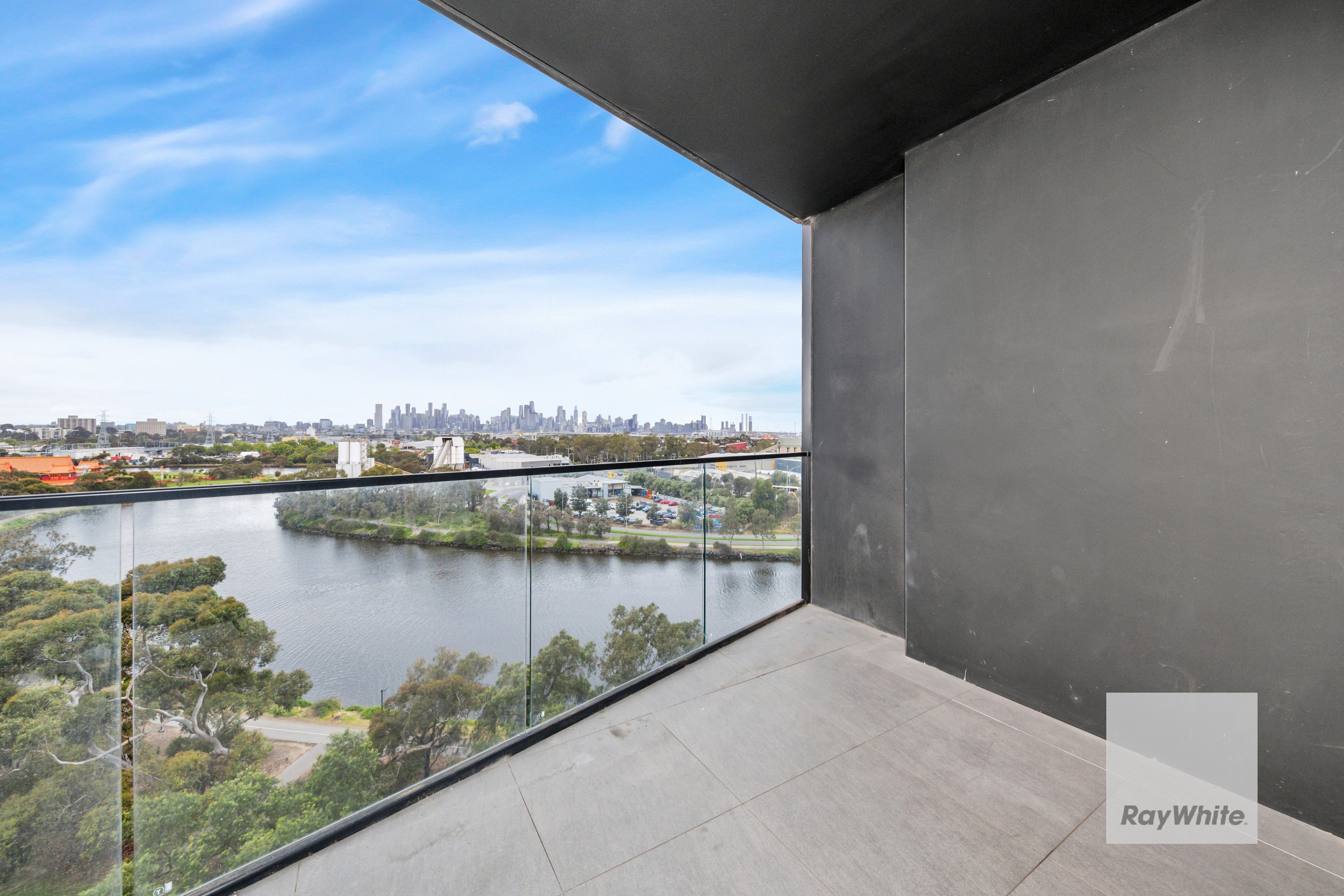 610/4 Joseph Road — photo 8 of 9