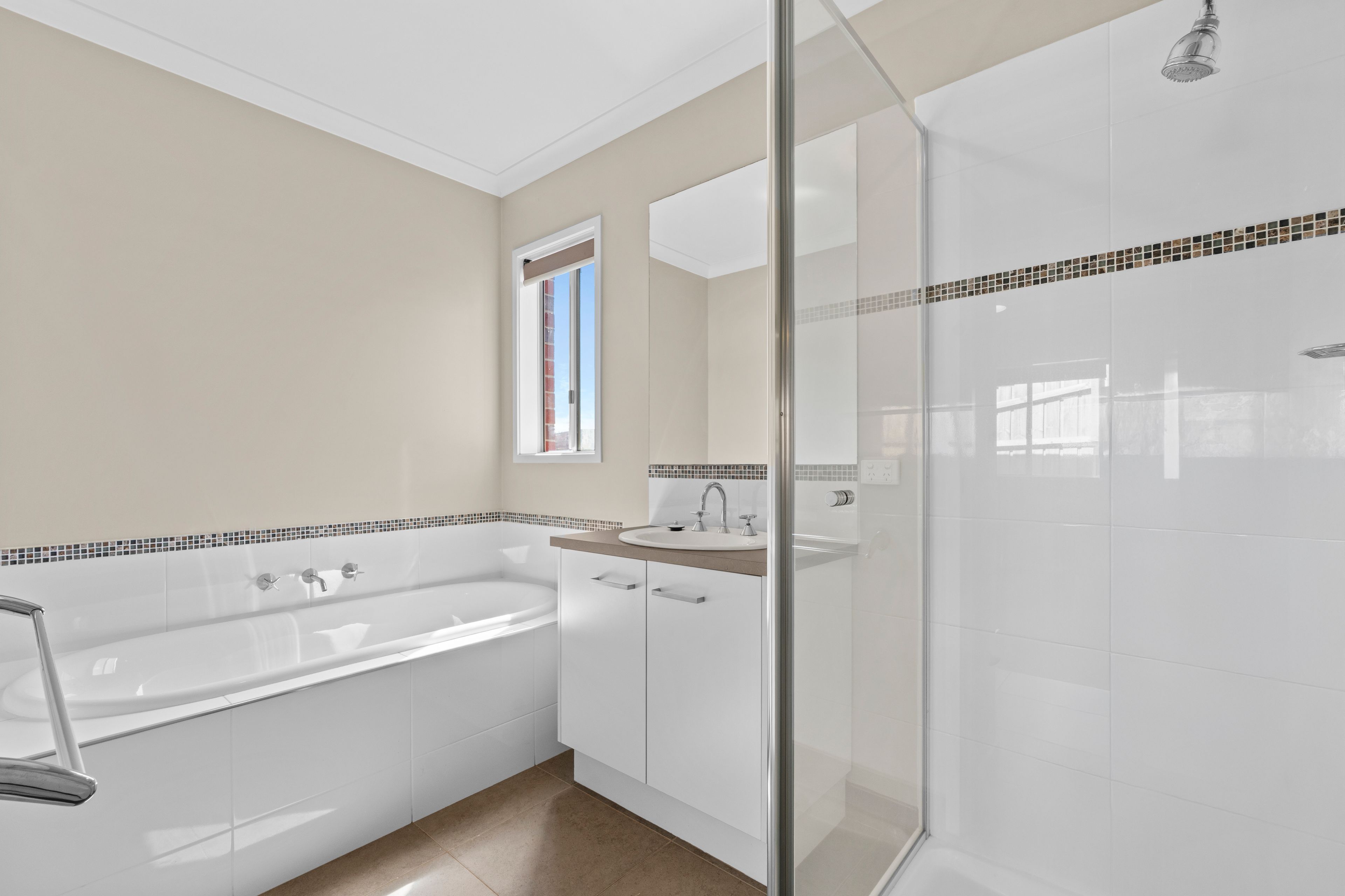 180 Graham Road — photo 6 of 11