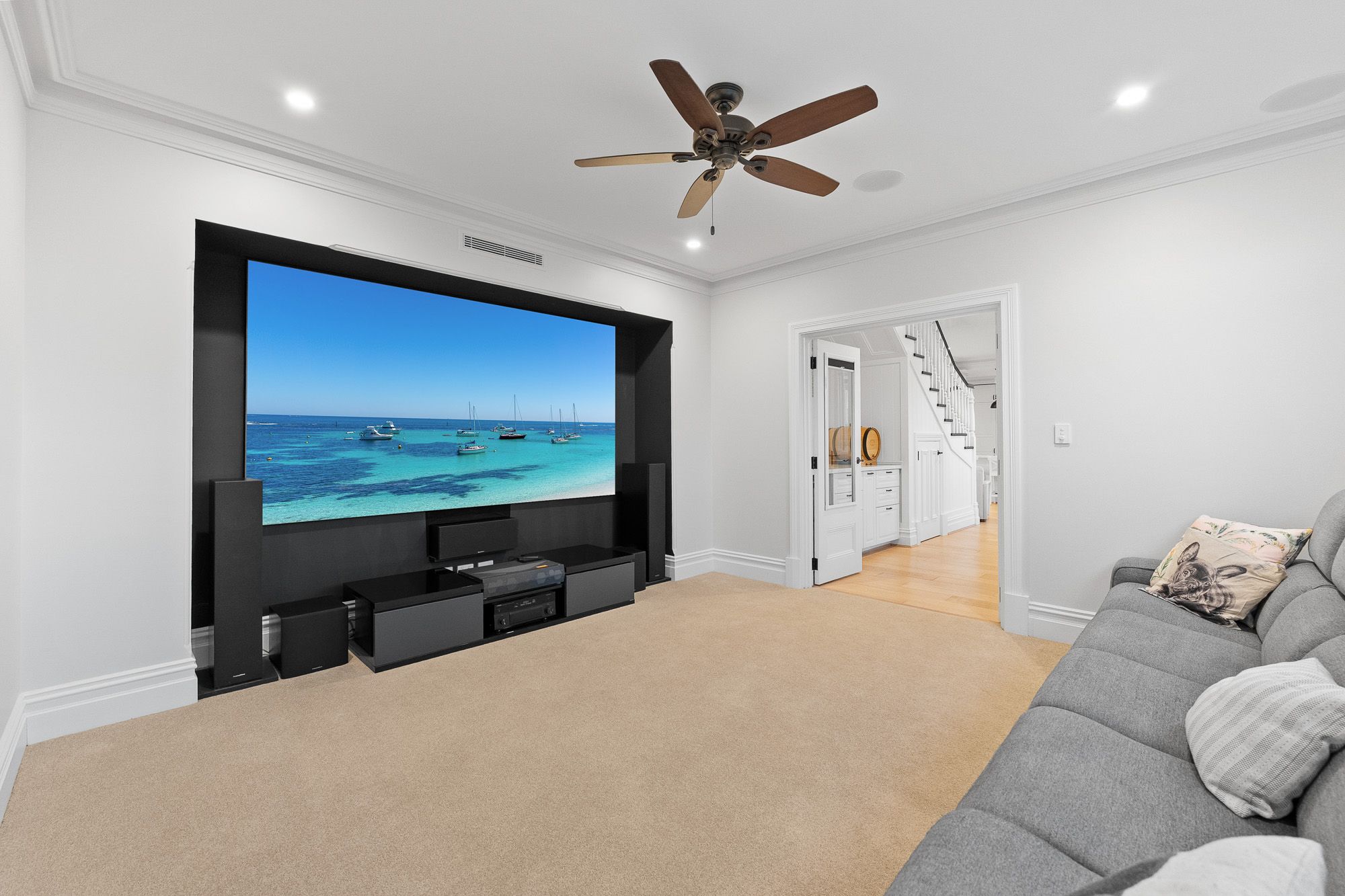 240B Safety Bay Road — photo 12 of 30