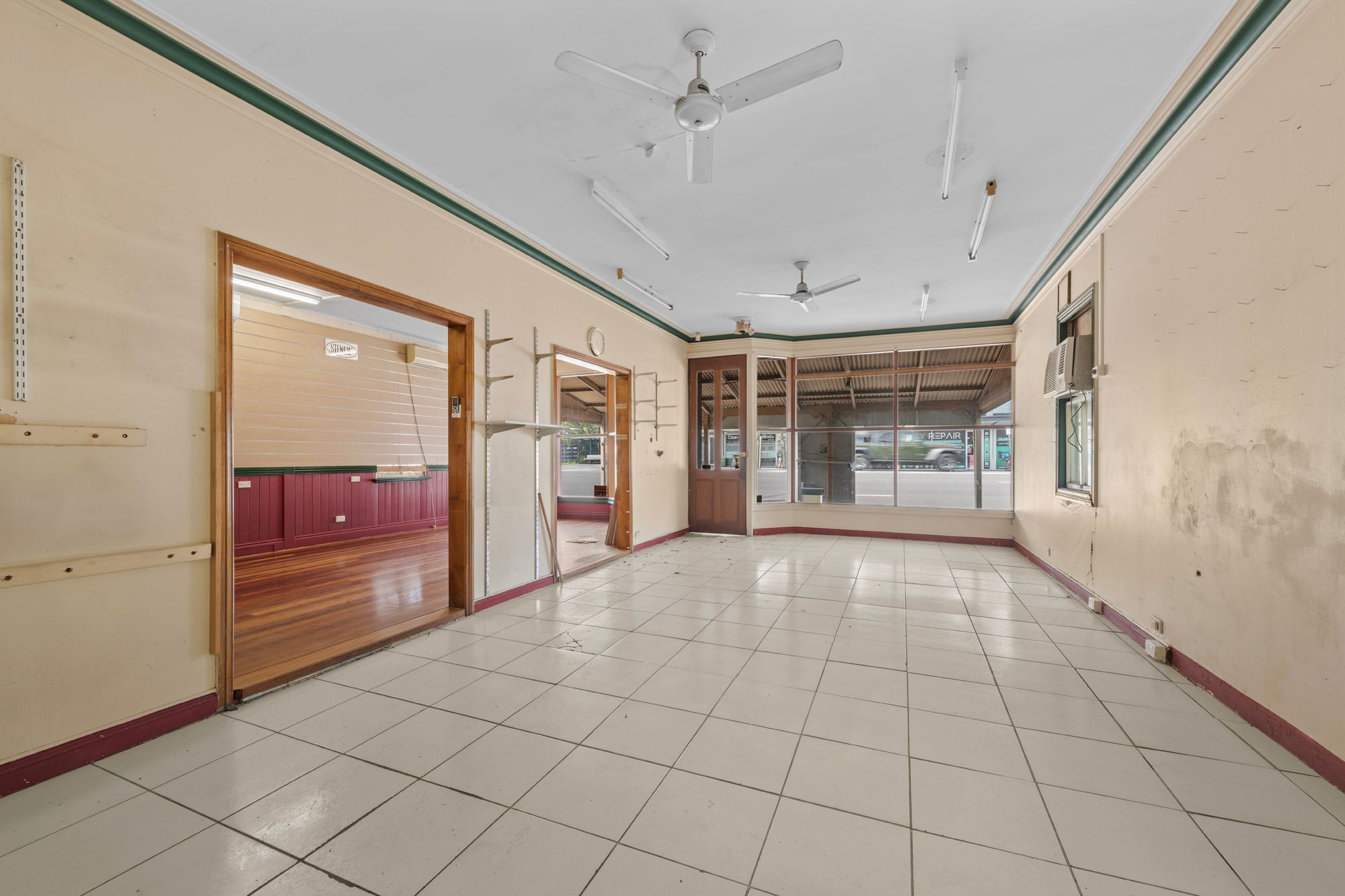 206 Musgrave Road — photo 4 of 9