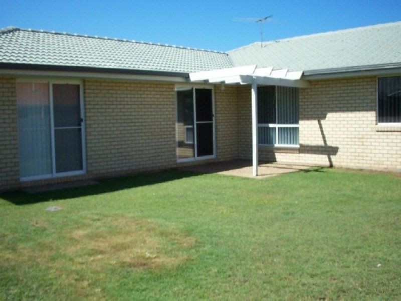 3 David Close, Scarborough, QLD 4020