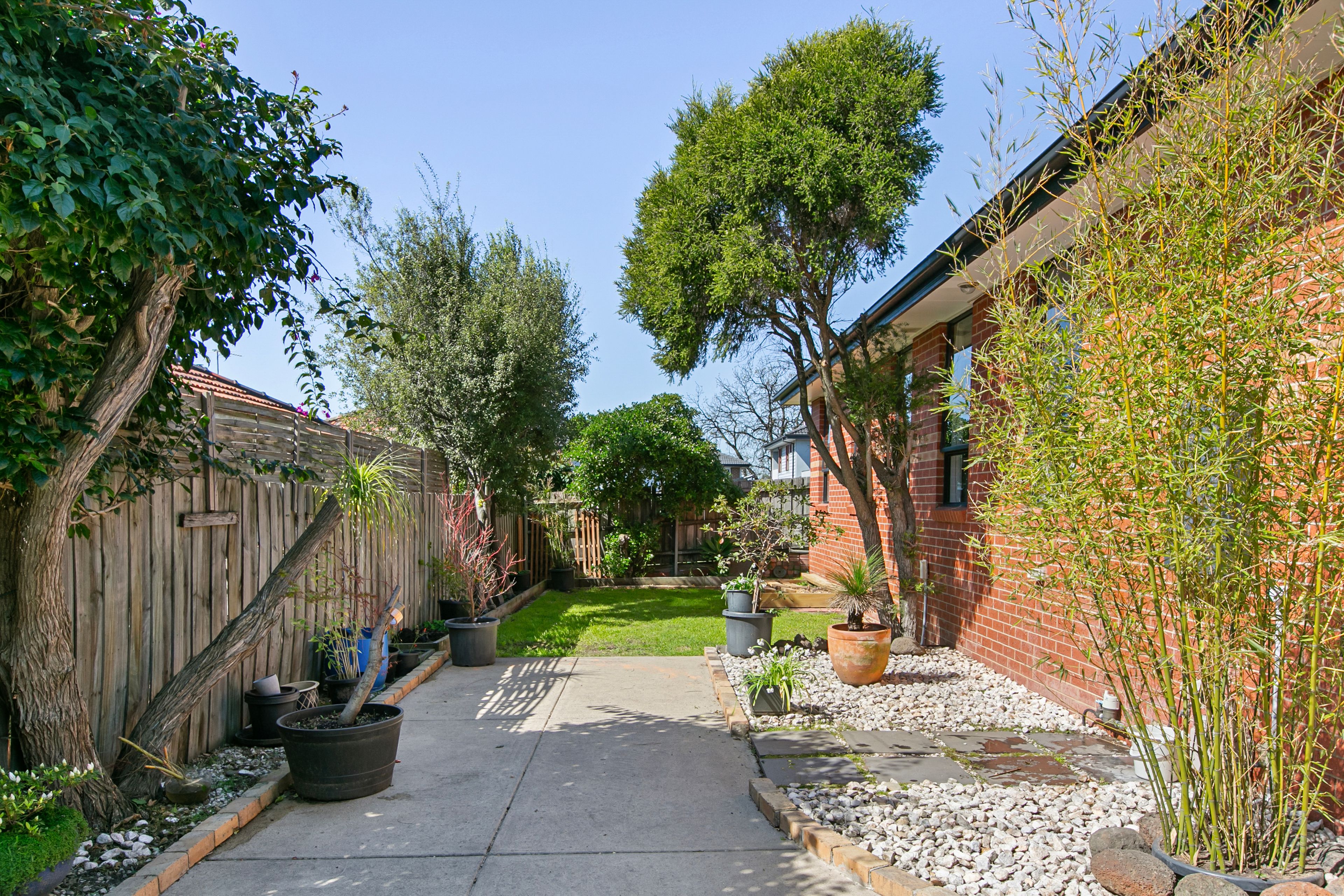 2/33 Mccomas Street — photo 14 of 18