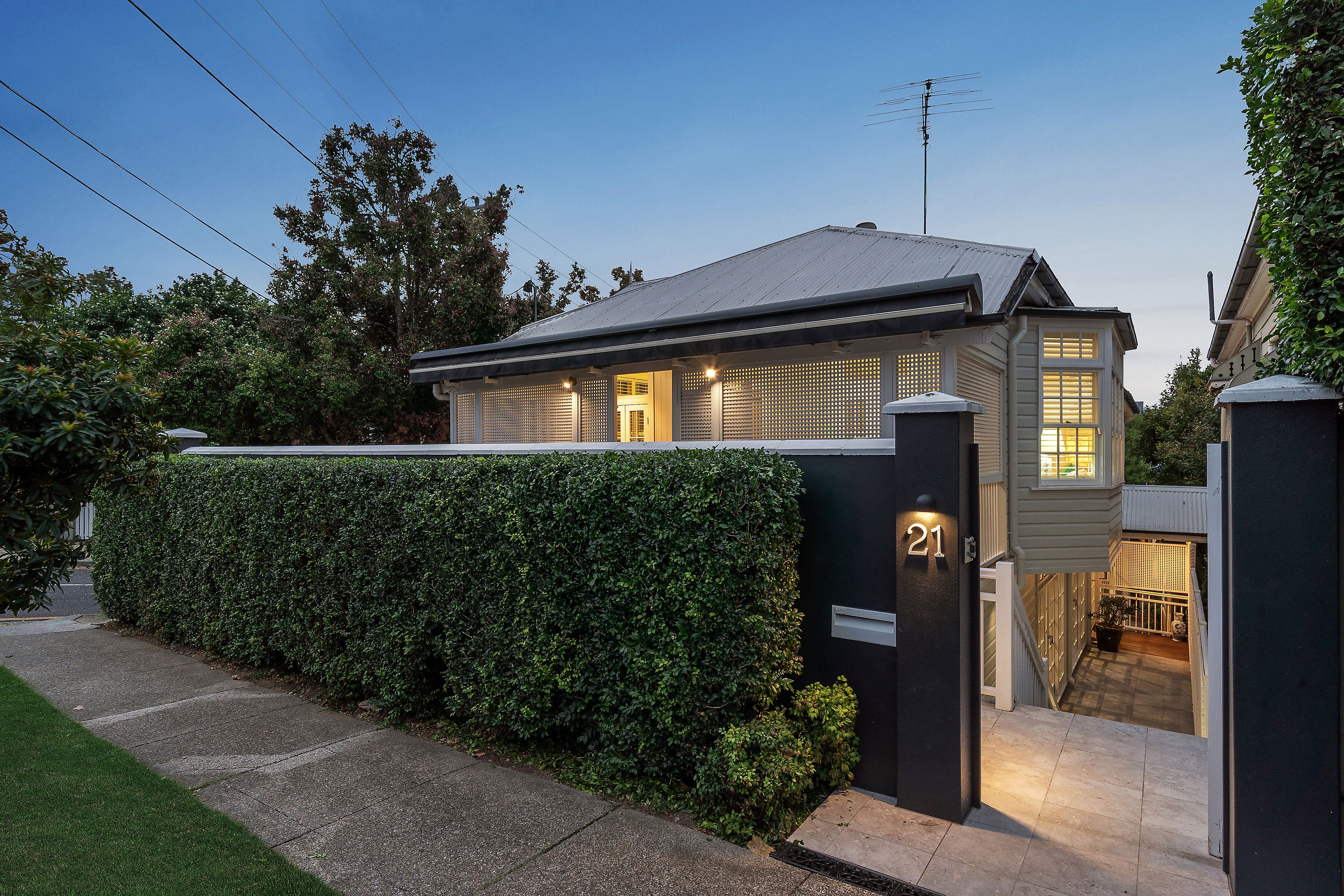 21 Collingwood Street — photo 15 of 16