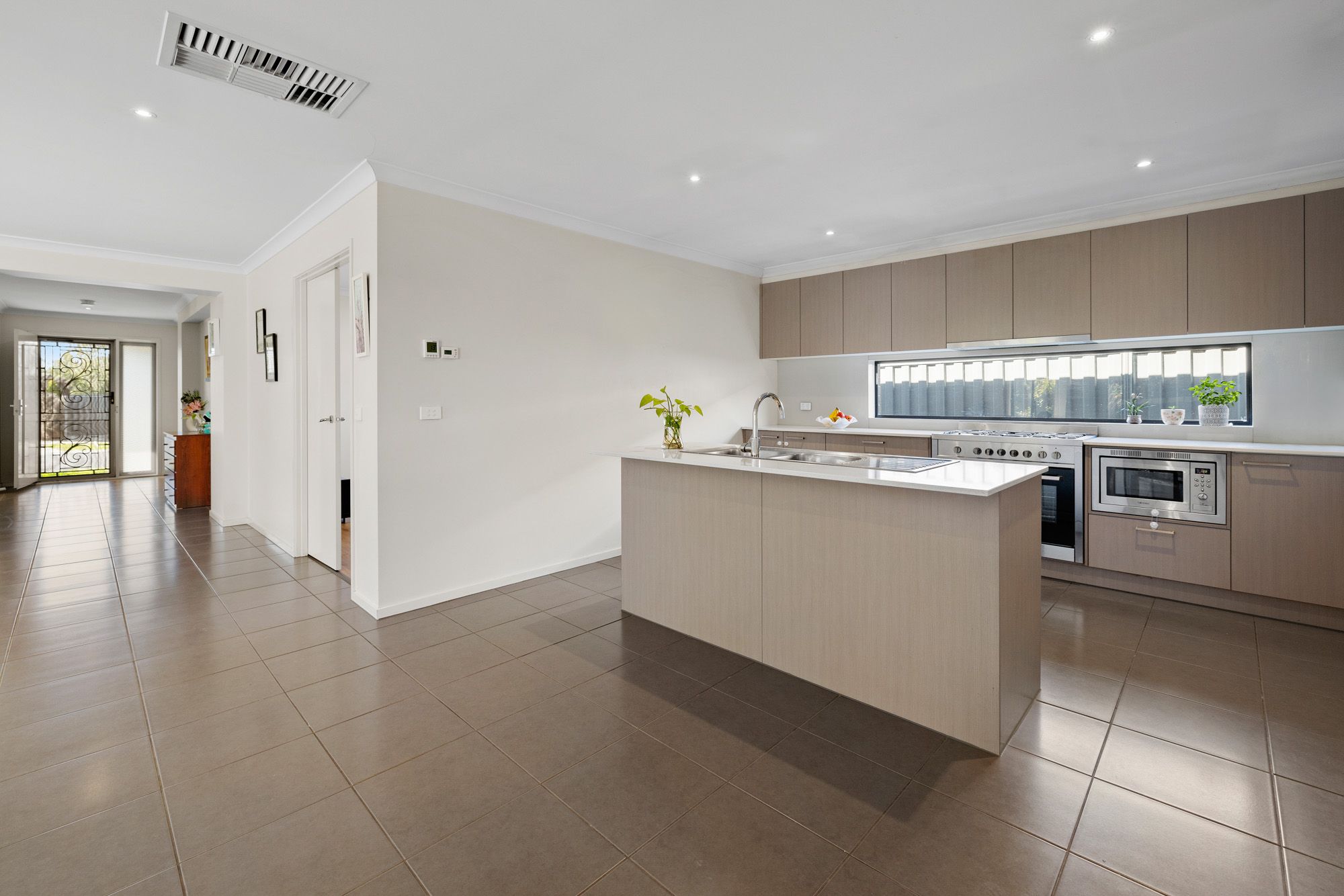 3 Bindarri Road, MANOR LAKES, VIC 3024