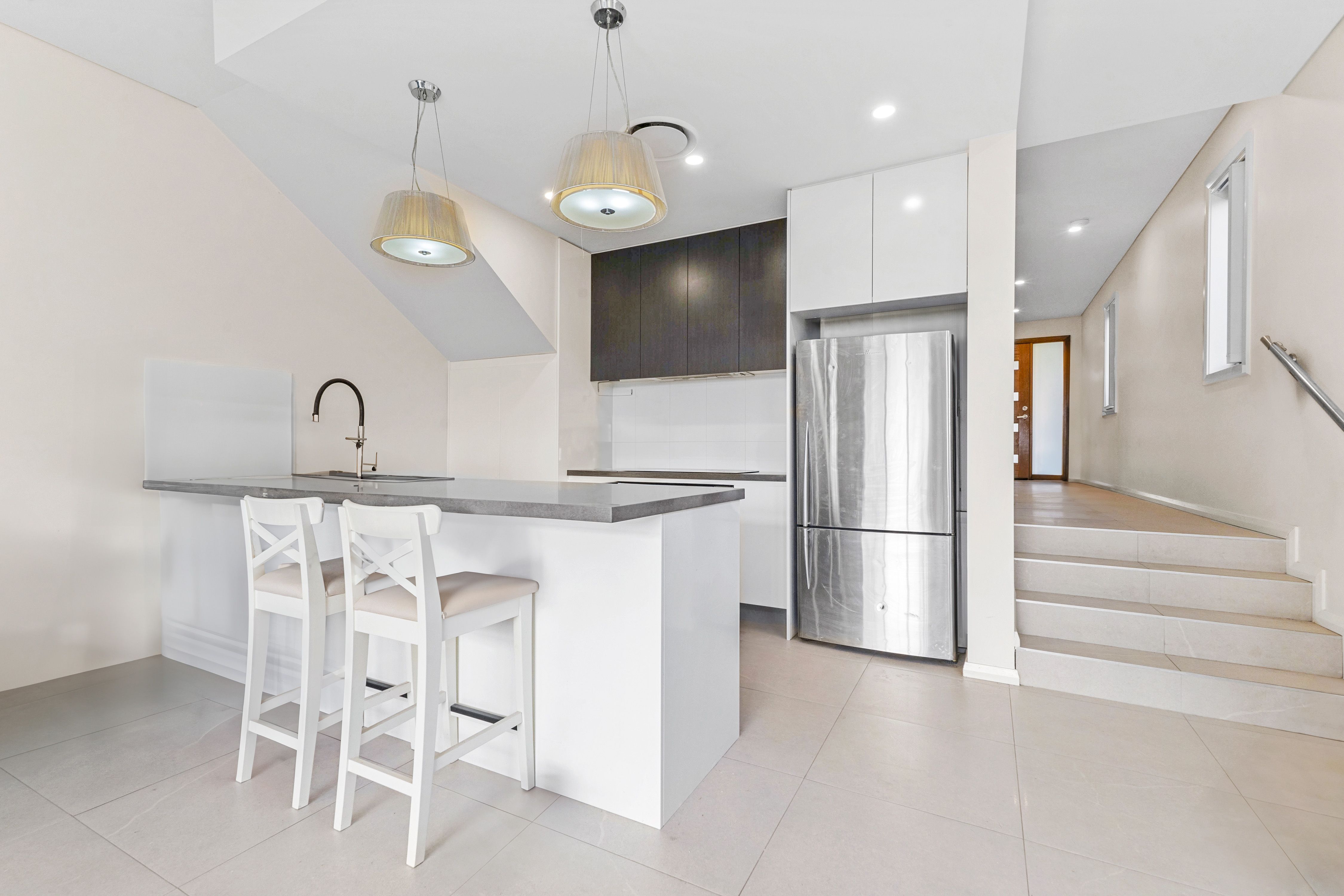 1/131 Jamison Road — photo 4 of 16