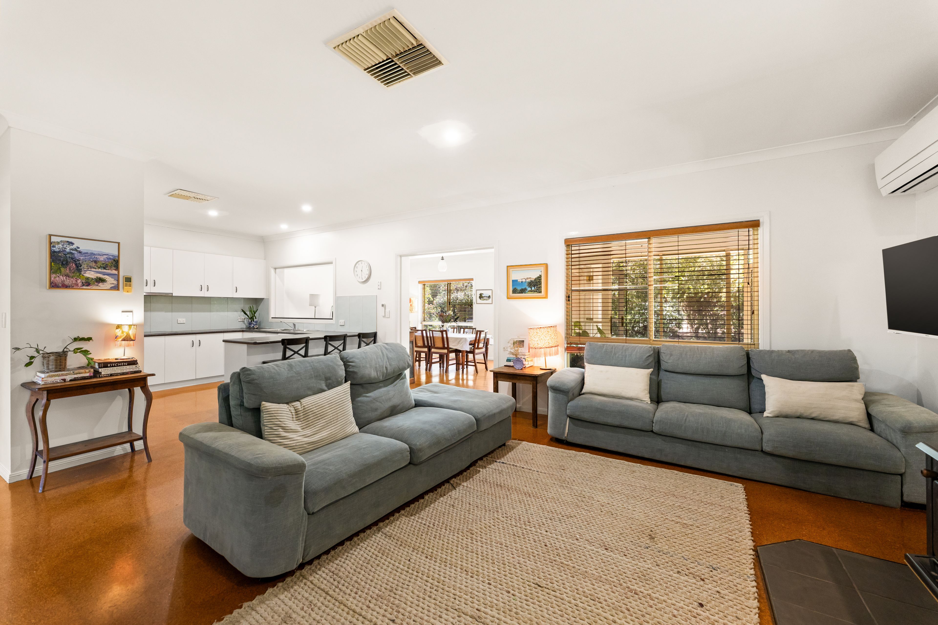 65 Sandalwood Drive — photo 8 of 13