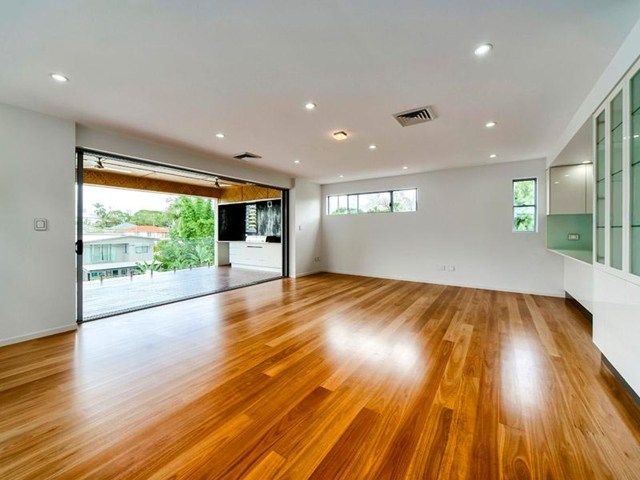 11 Pine Street, Hamilton, QLD 4007