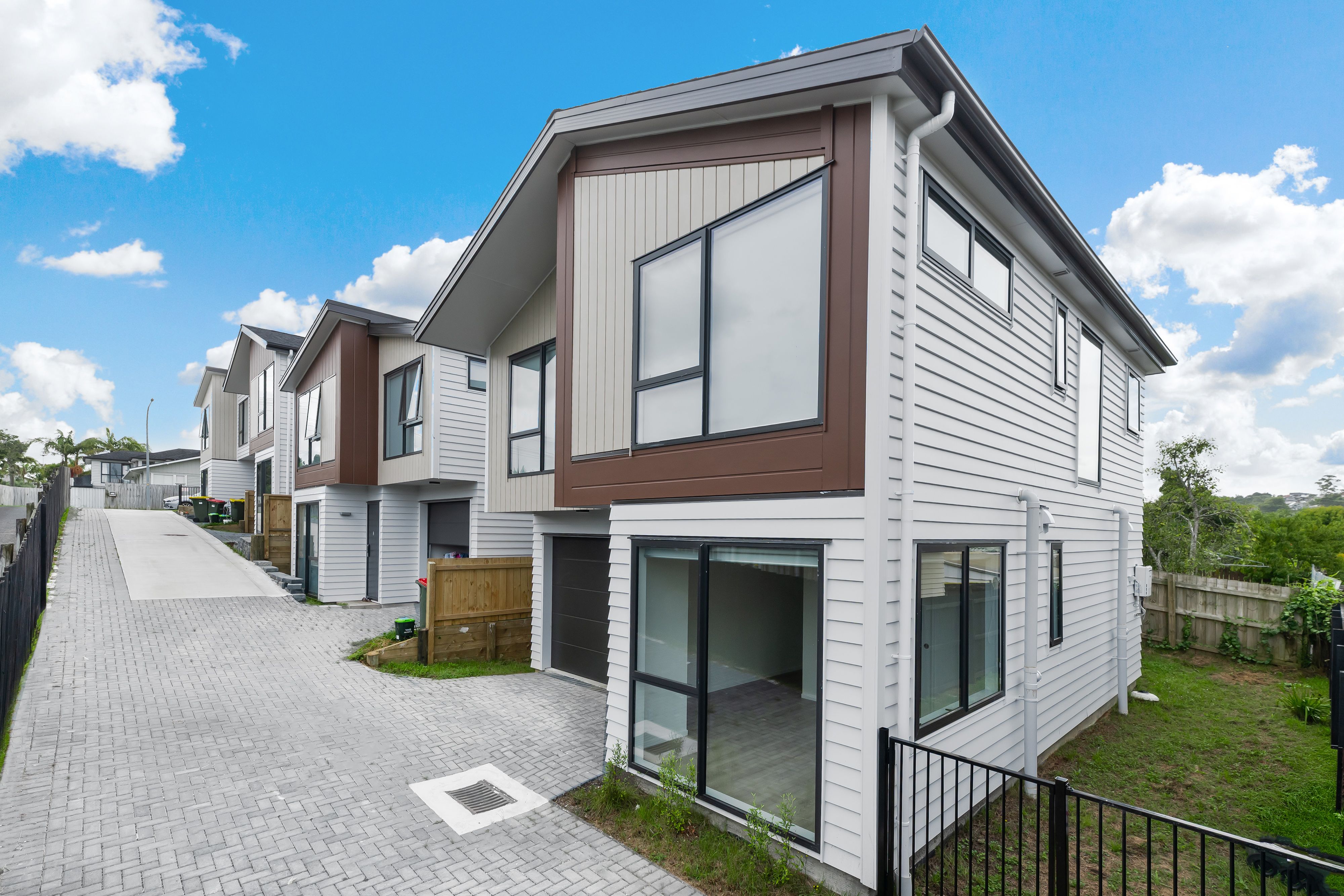 86D Harrington Road, Henderson, Waitakere City