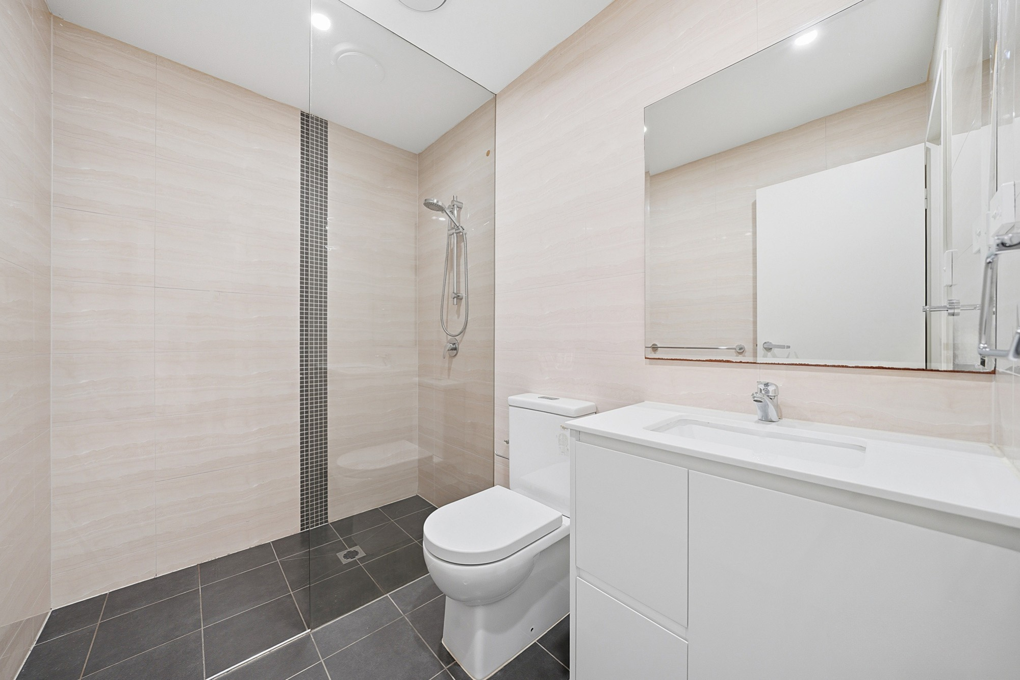 2505/1A Morton Street — photo 6 of 15
