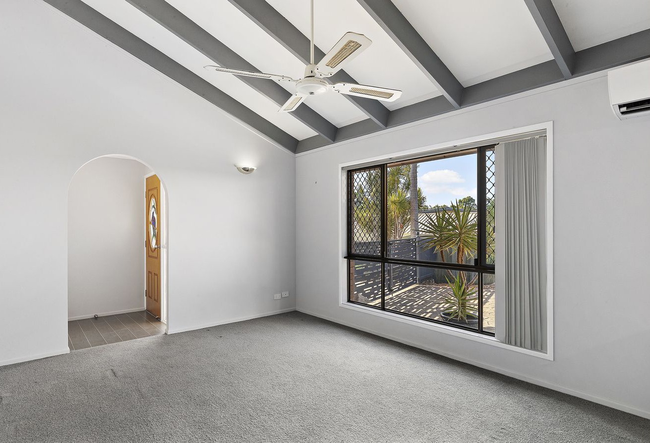 21 Minstrel Street, Kallangur, QLD 4503