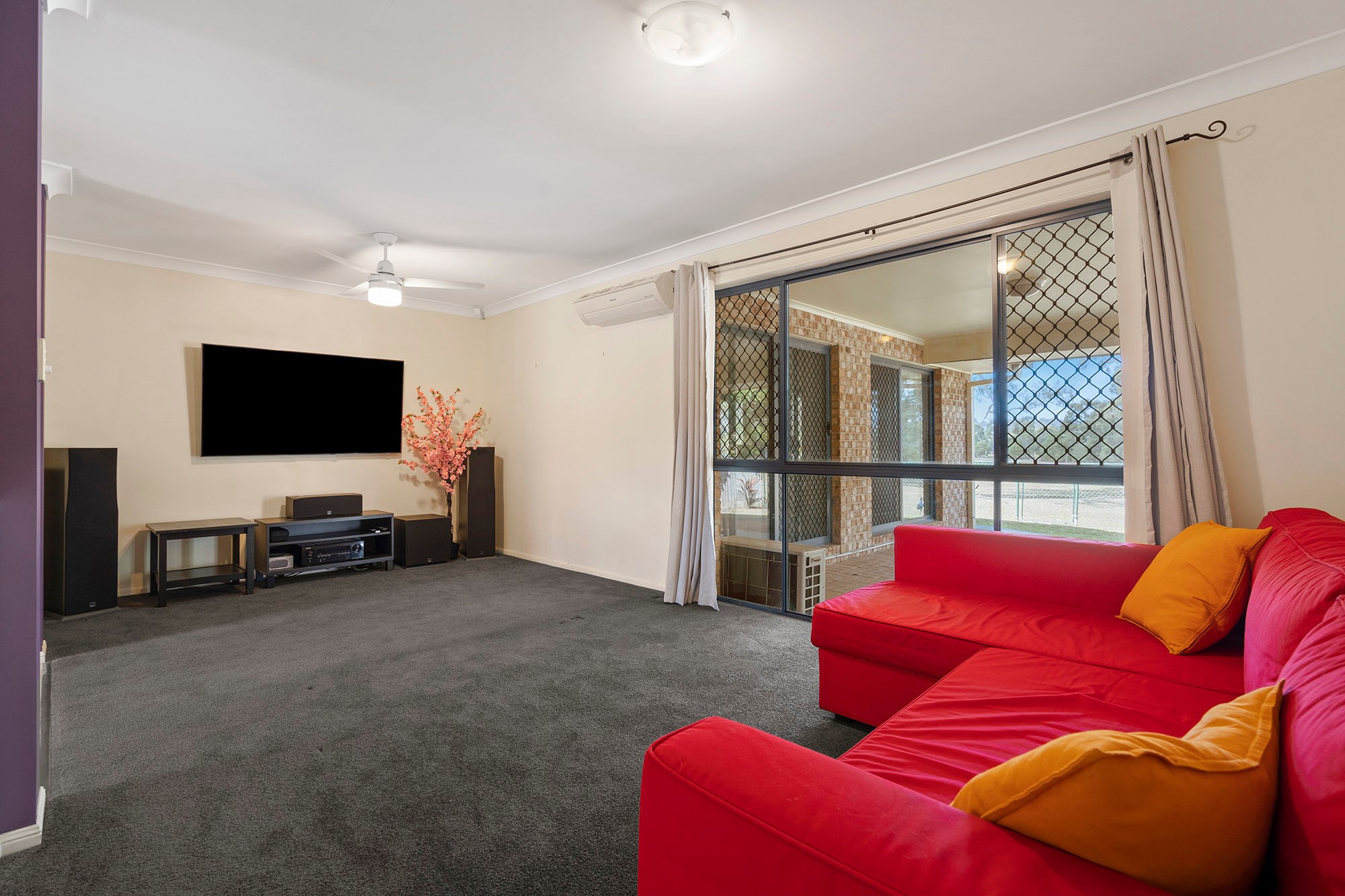 17 Fairway Drive, Meadowbrook, QLD 4131