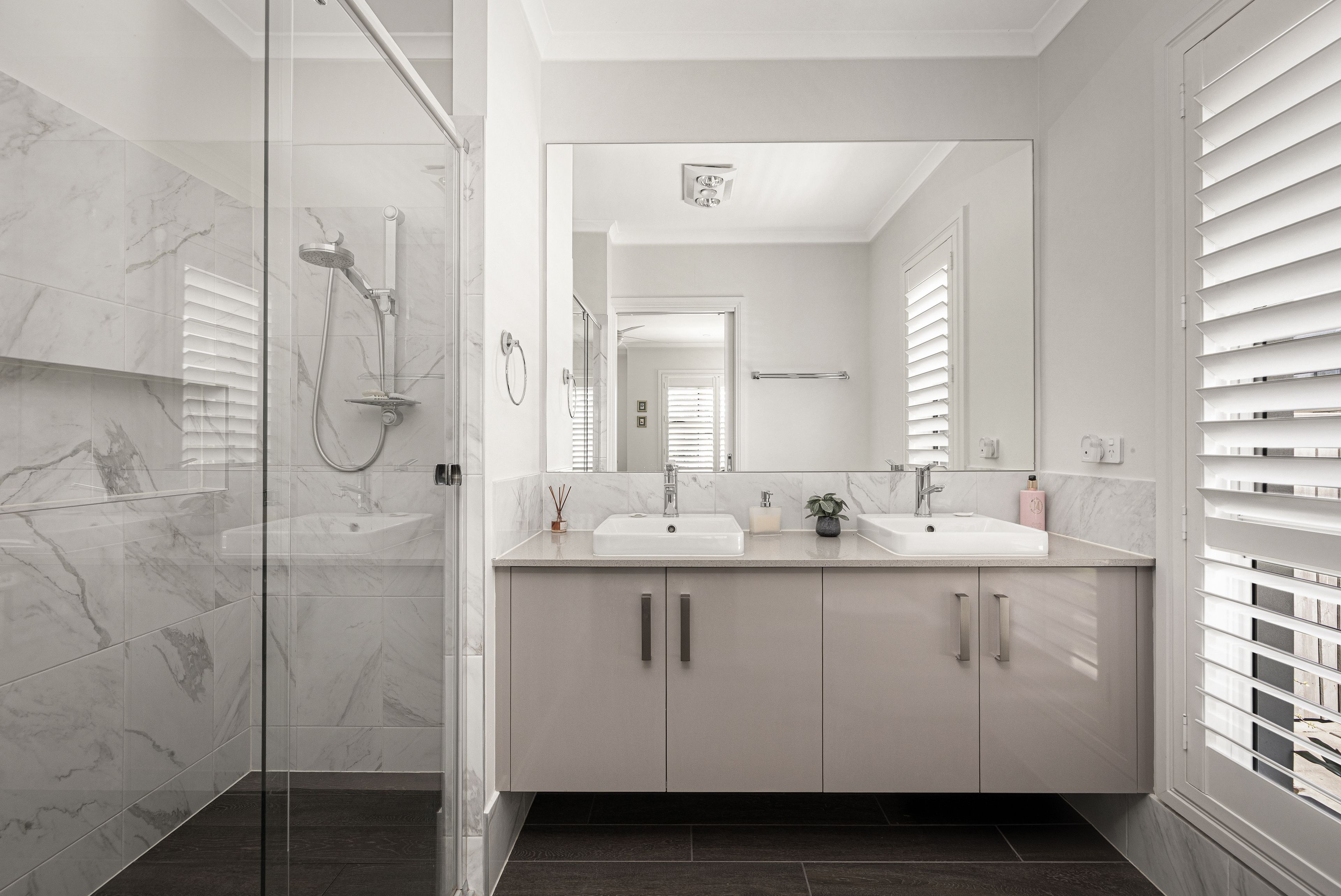 37 Bunyarra Parade (The Gables) — photo 11 of 22