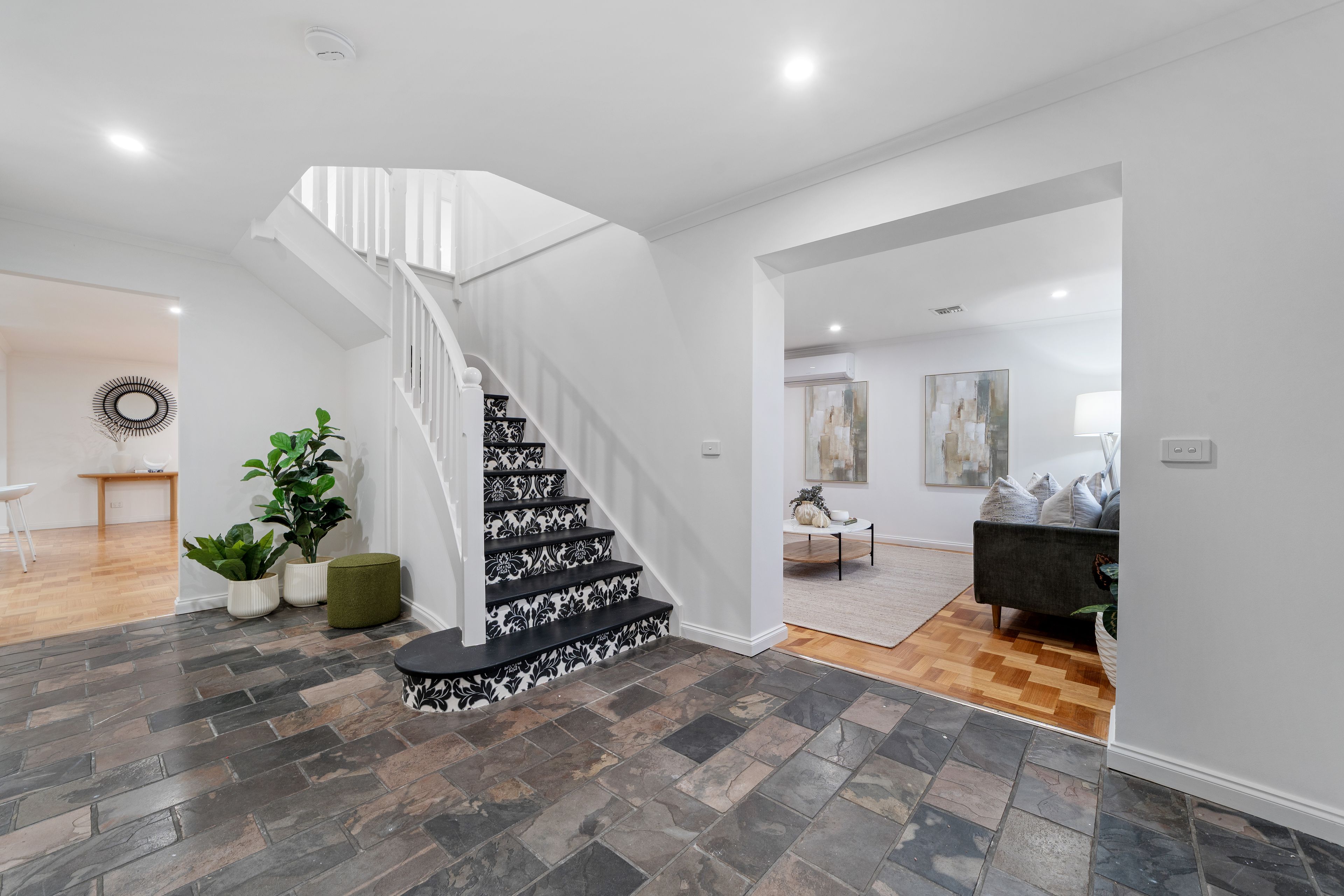 17 Lord Rodney Drive — photo 5 of 24