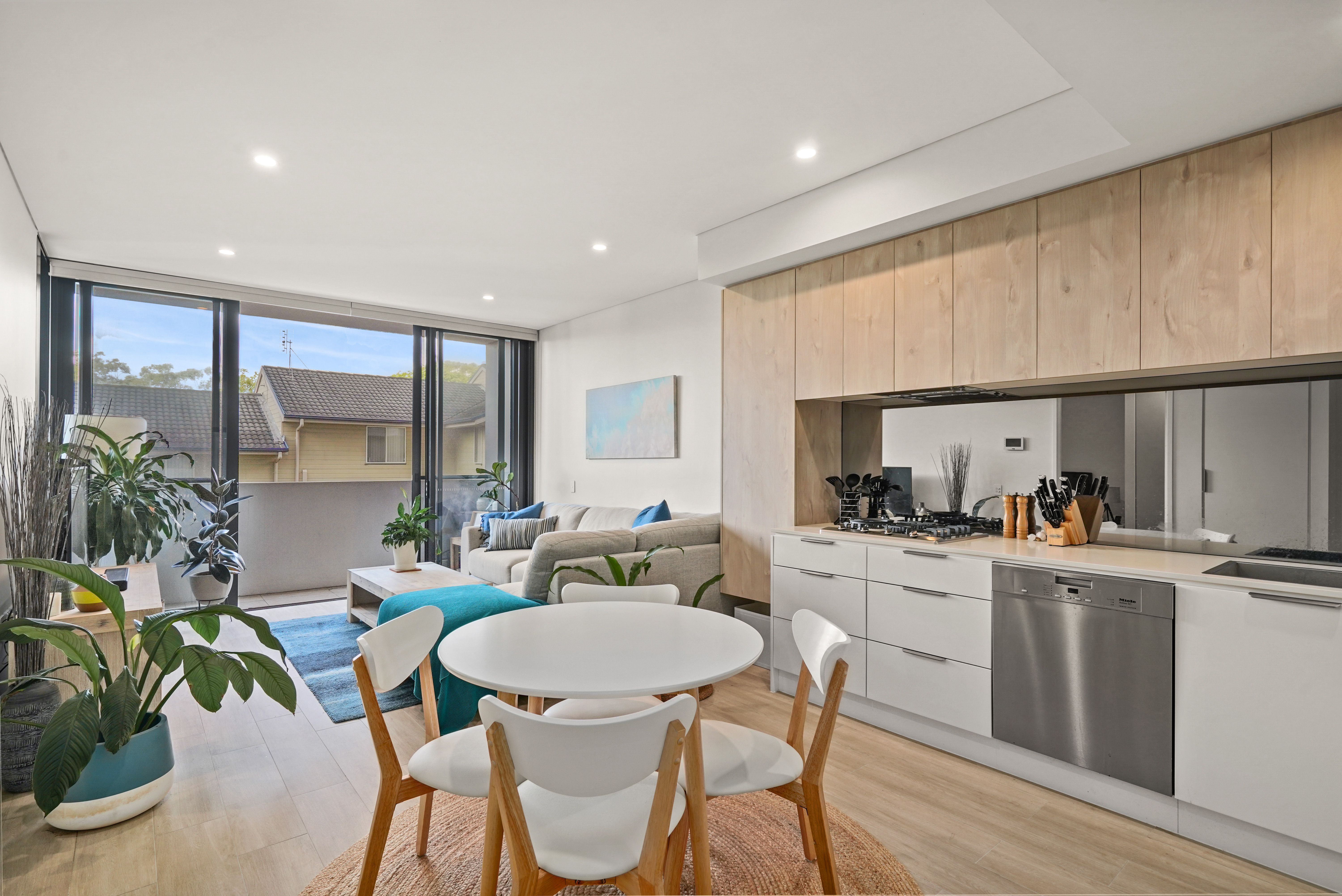 105/8 St George Street — photo 4 of 8