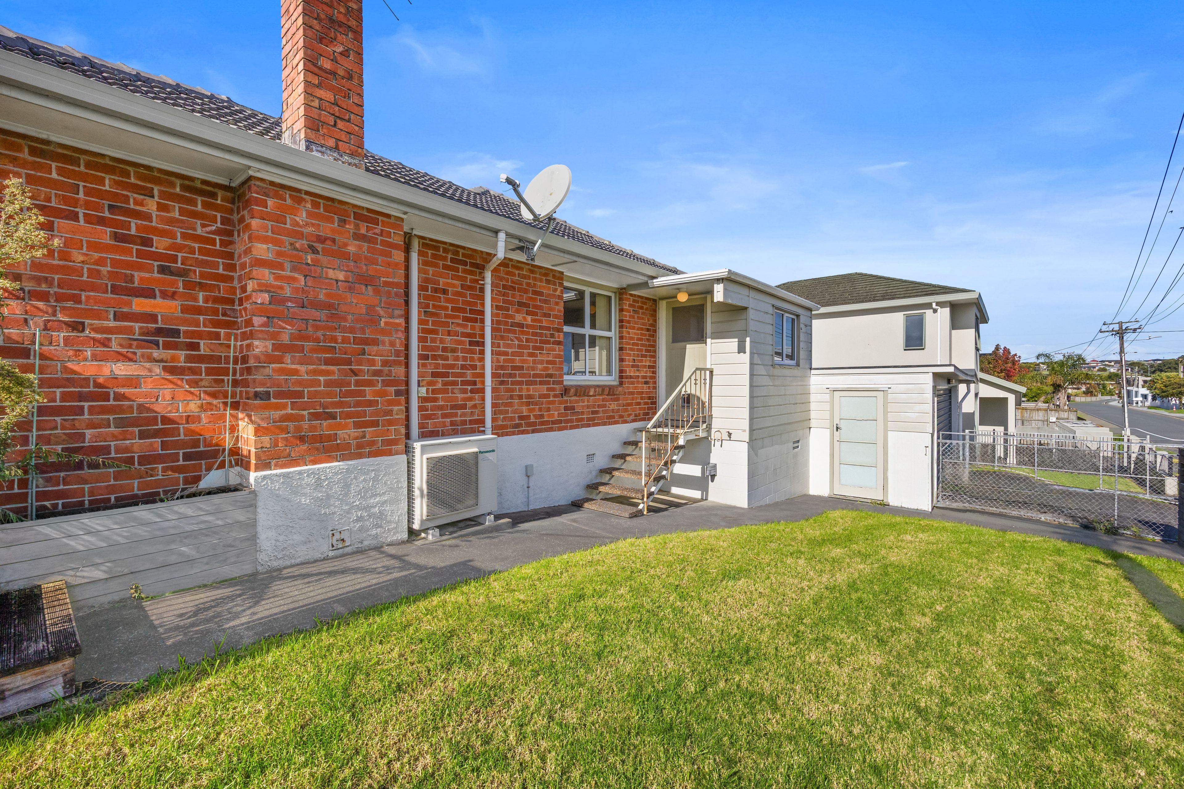 6 Toru Street, Te Atatu Peninsula, Waitakere City