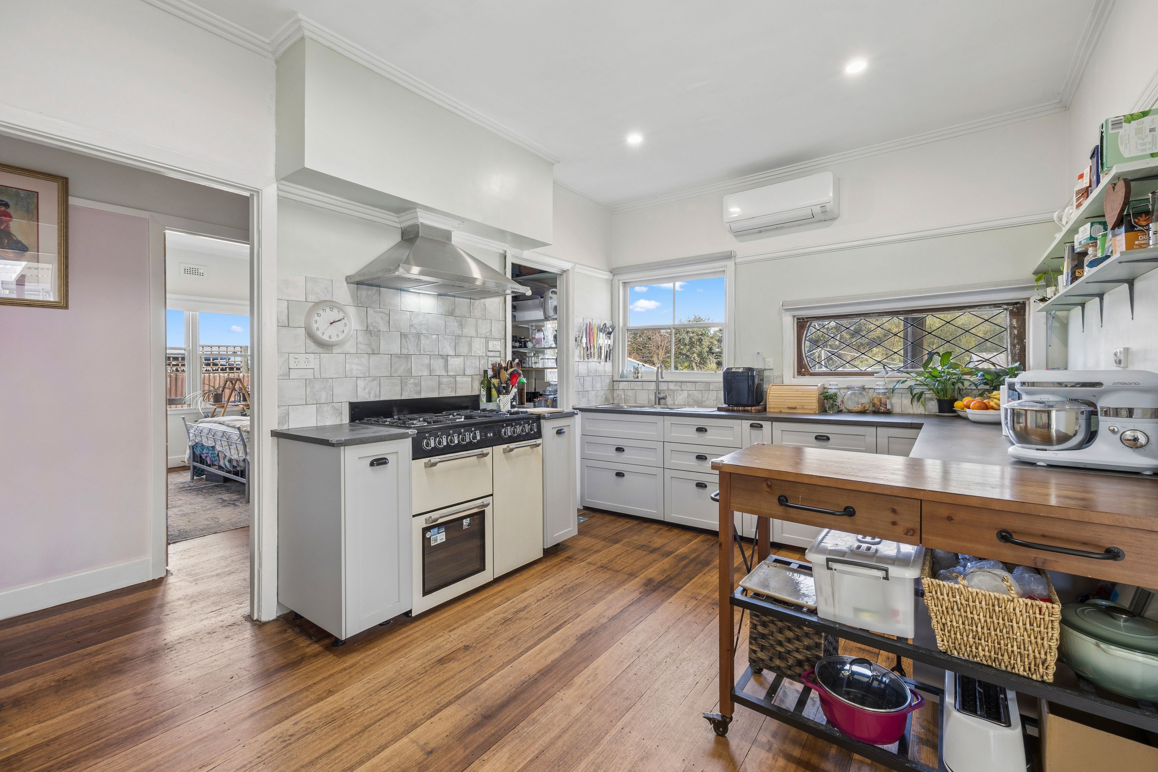 77 Oman Street — photo 9 of 15