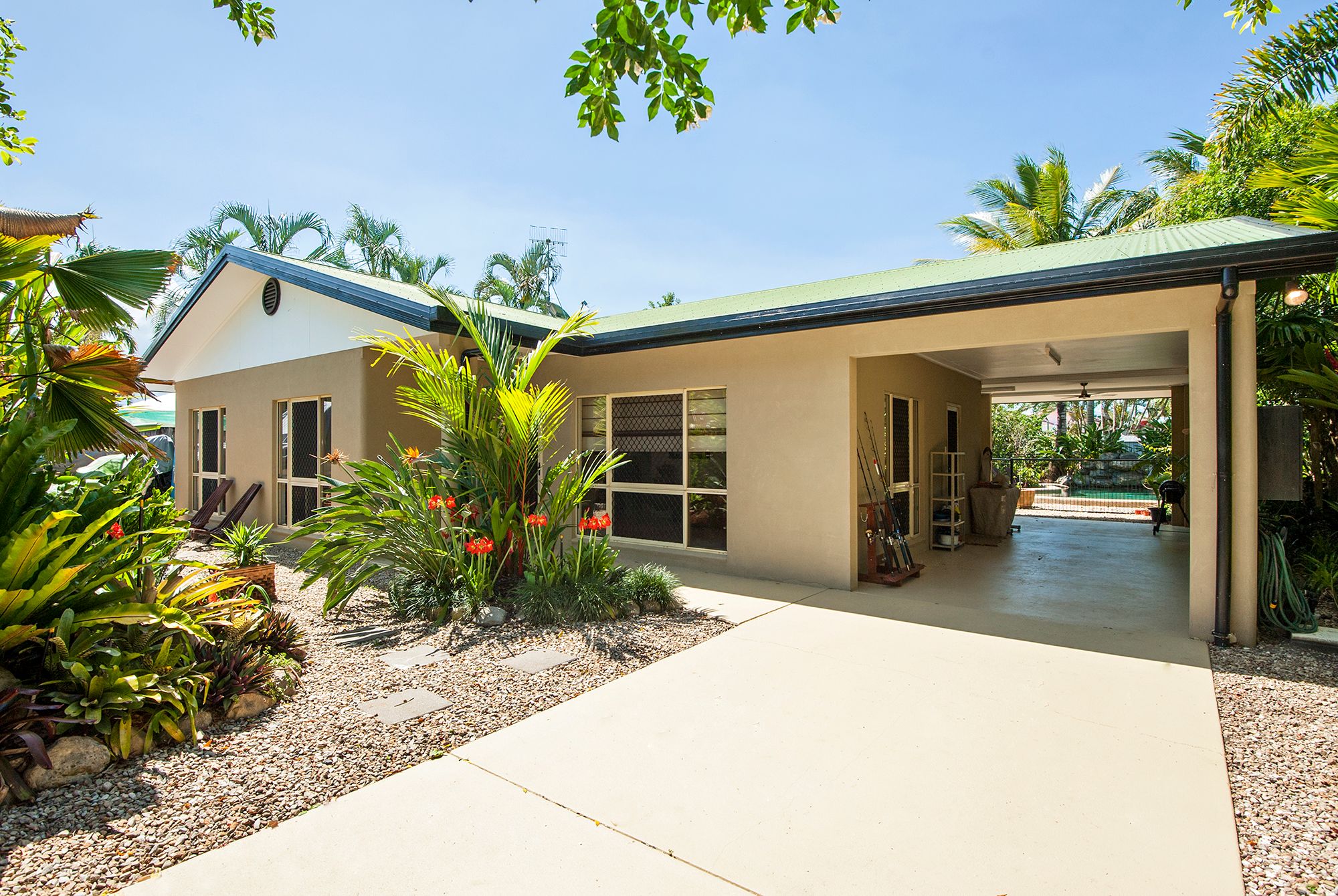 21 Thooleer Close, Cooya Beach, QLD 4873