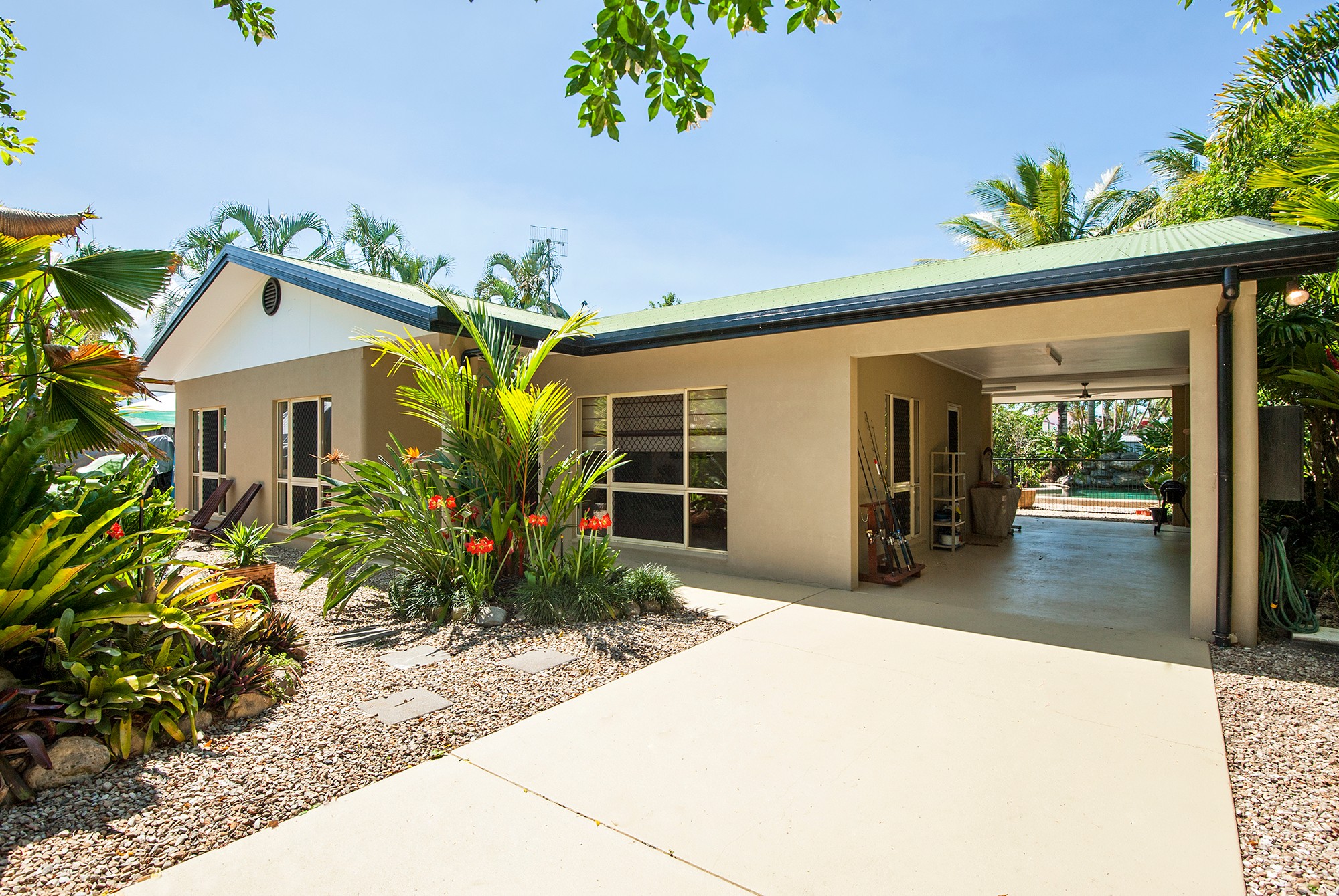 21 Thooleer Close, Cooya Beach, QLD 4873