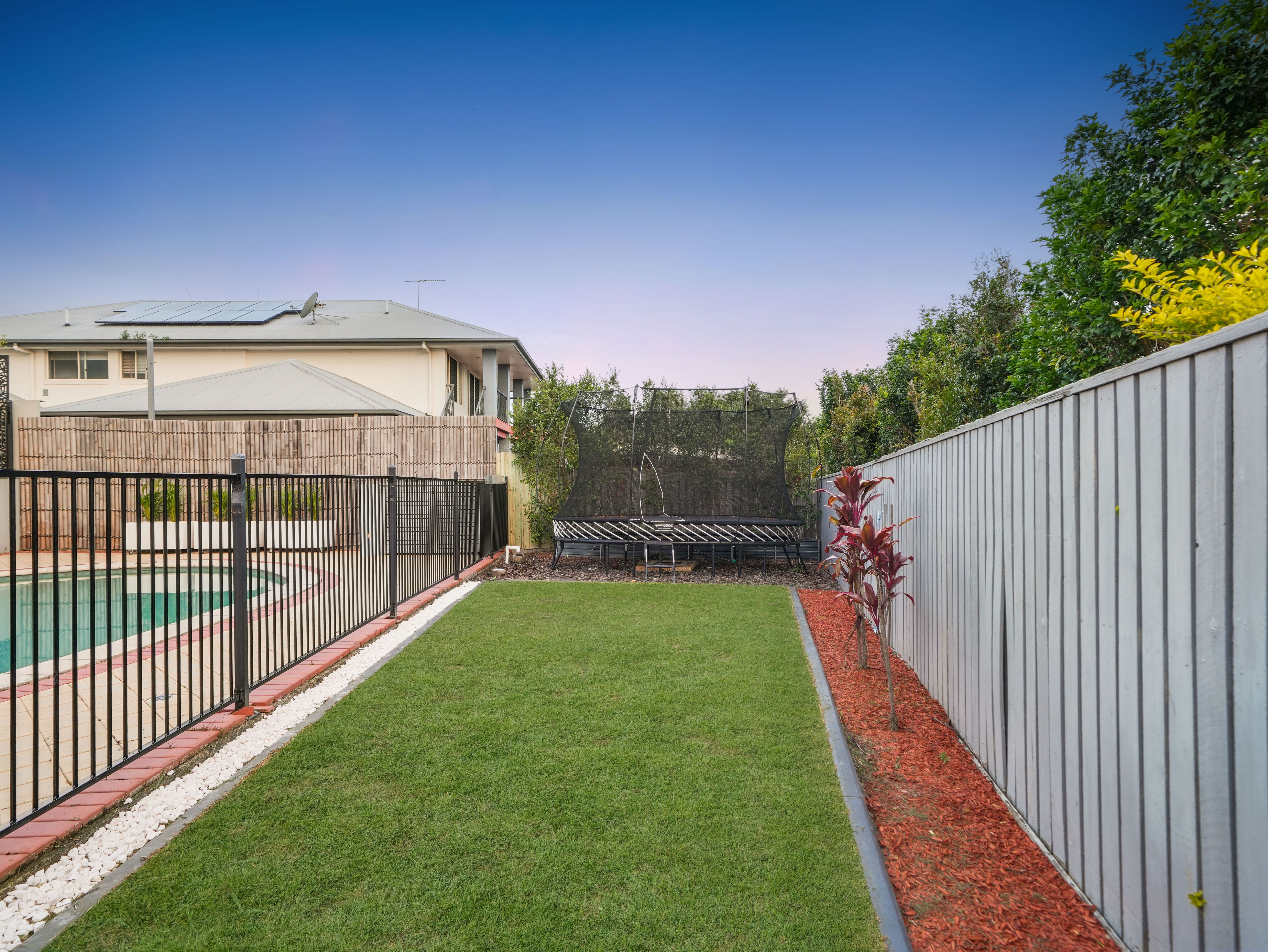 53 Southerden Drive — photo 15 of 30