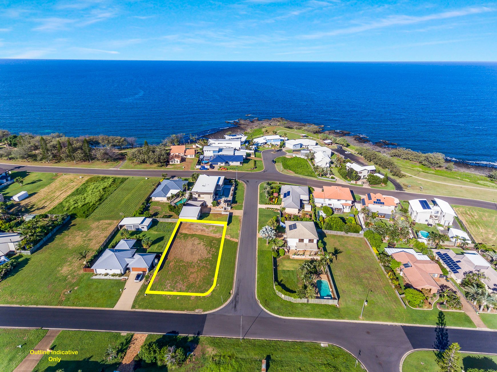 16 Mokera Street, Coral Cove, QLD 4670