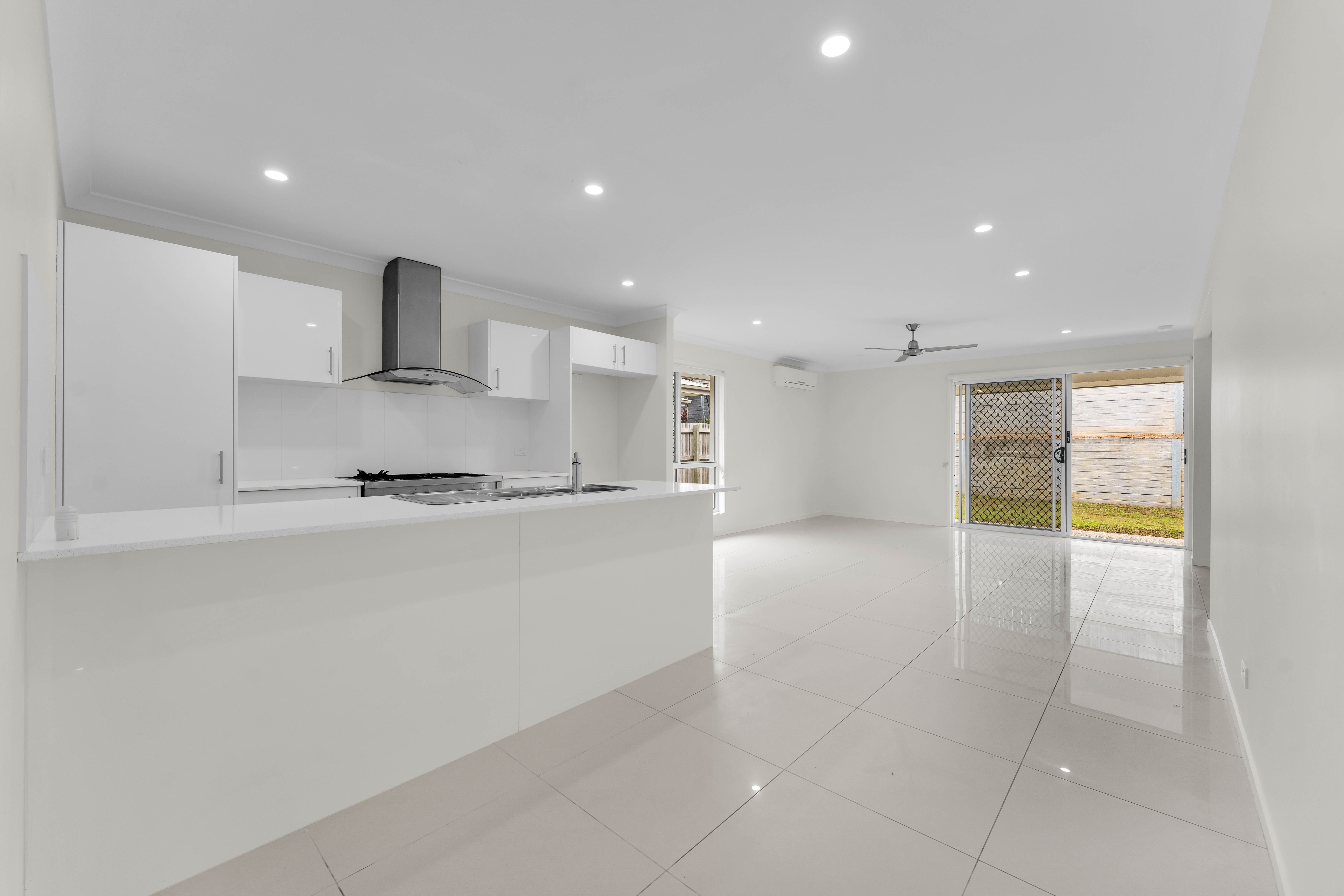 8 Simpatico Street, Ripley, QLD 4306