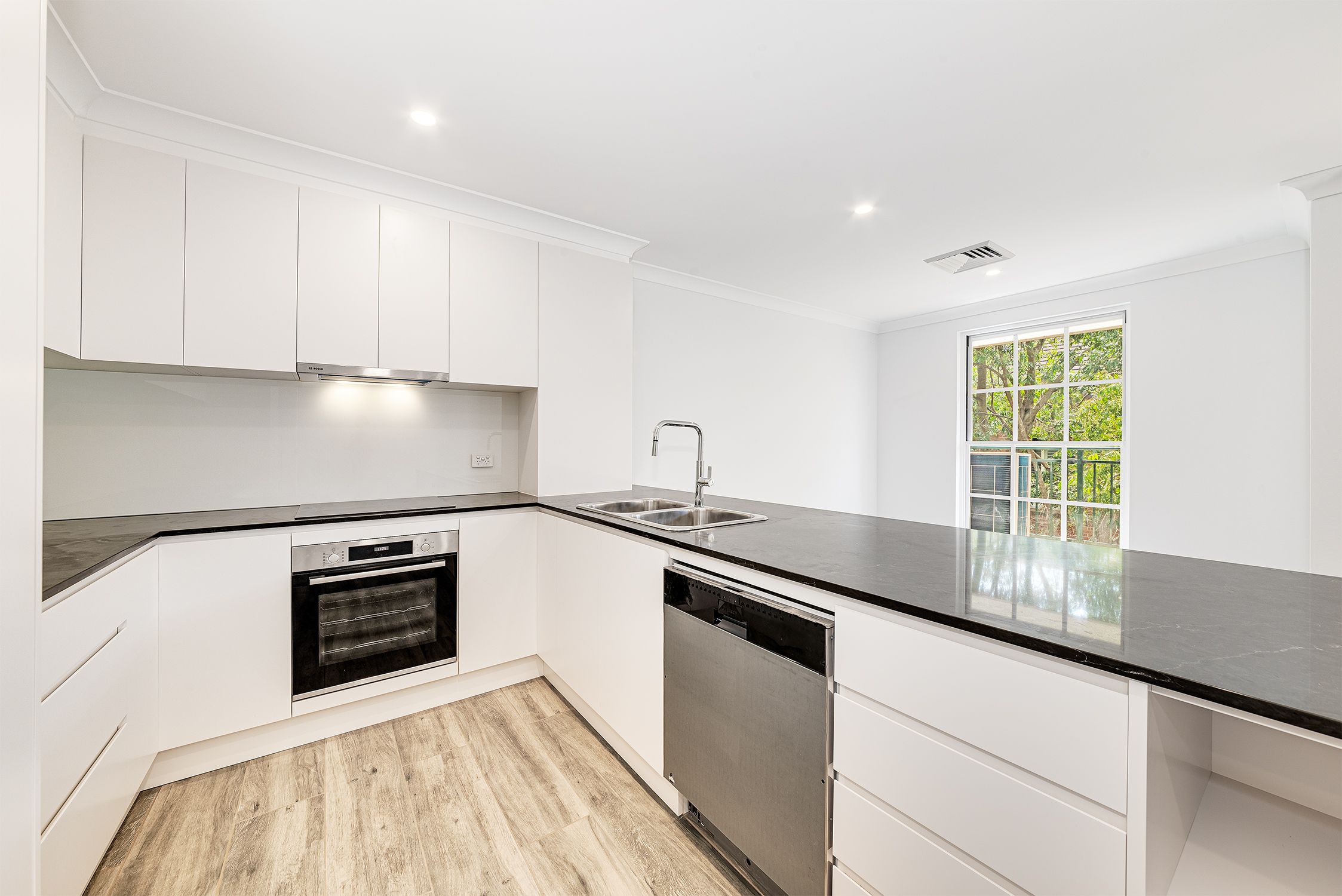 10/24 Ridge Street, North Sydney, NSW 2060