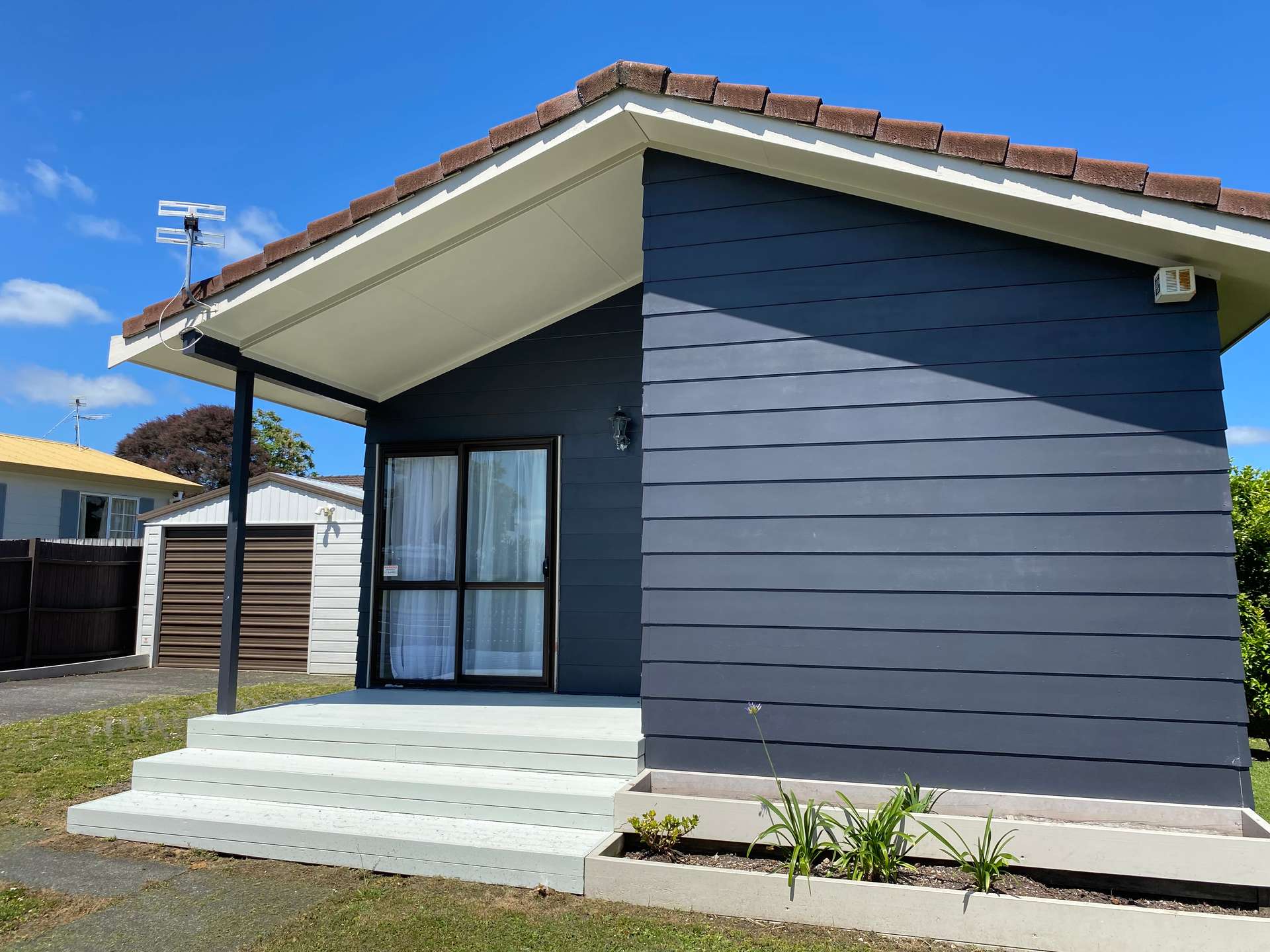 194 Waitemata Drive photo 4