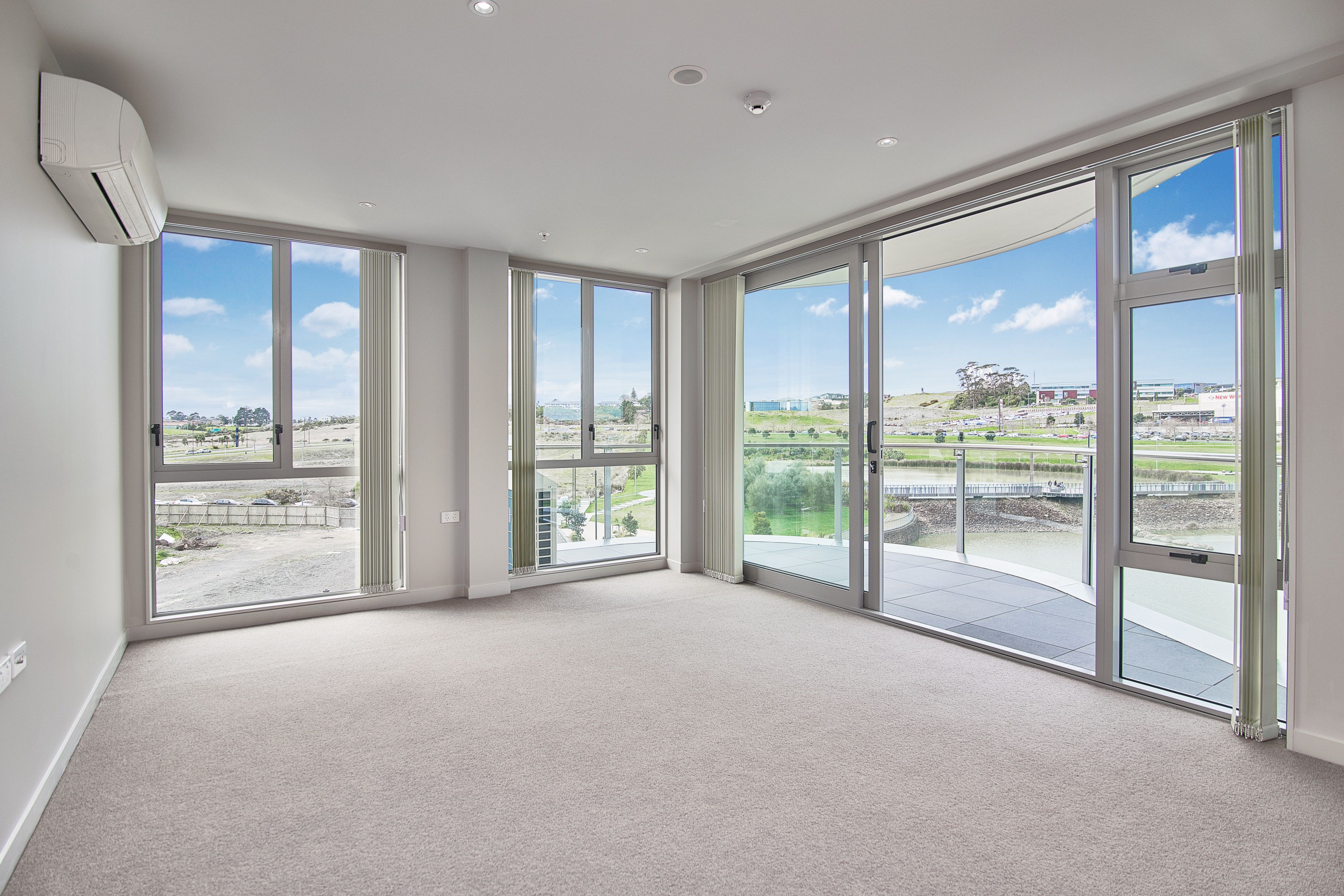 304/5 Rose Garden Lane, Albany, North Shore City