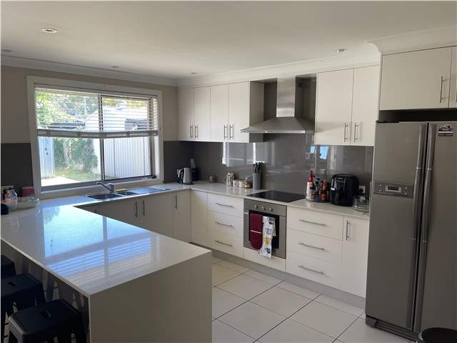 3 Matthew Flinders Drive, Paradise Point, QLD 4216