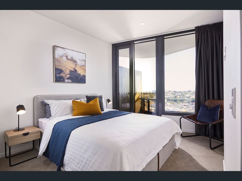 1811/62 Logan Road, Woolloongabba, QLD 4102
