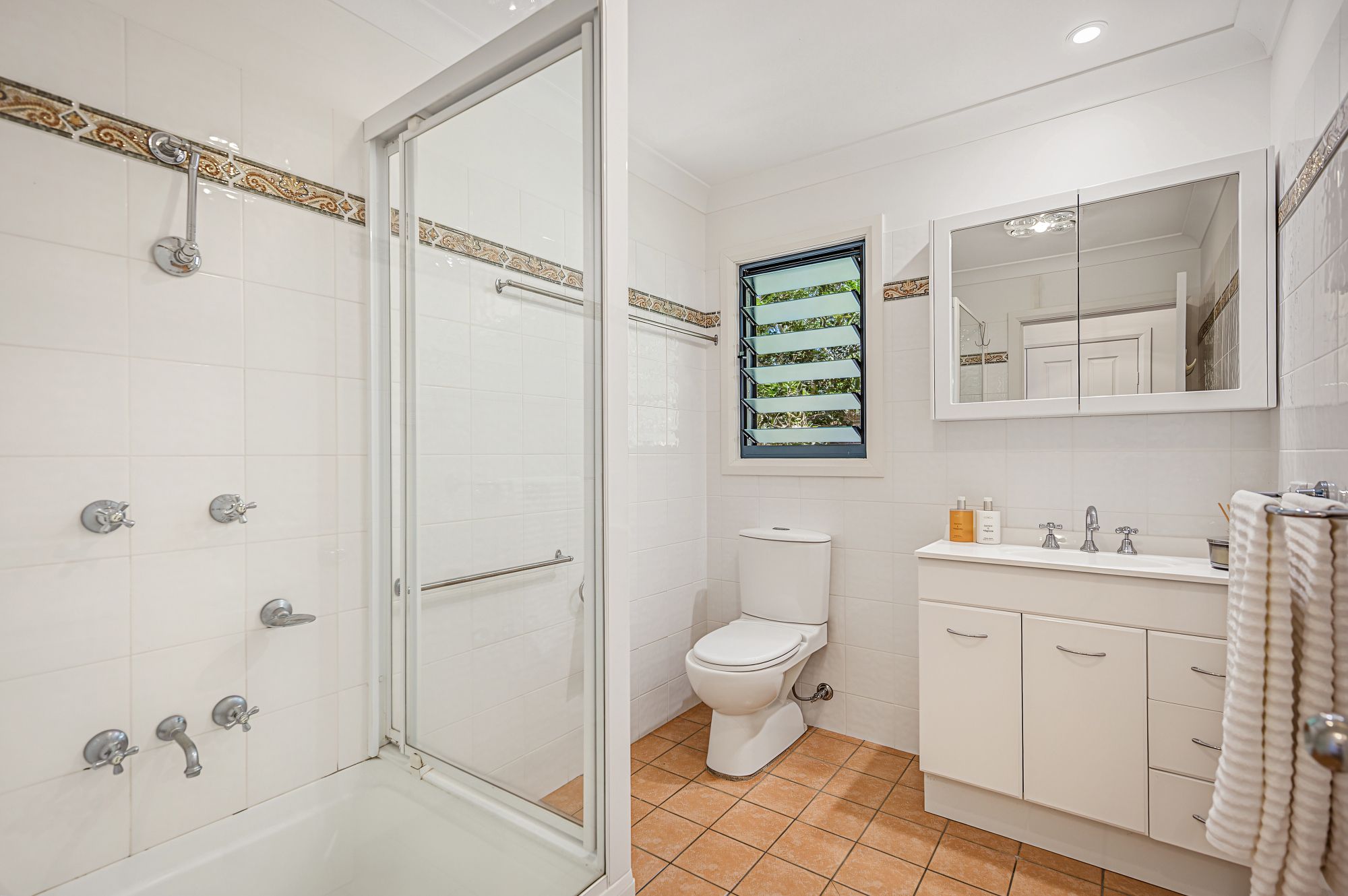 64 Albert Street — photo 12 of 22