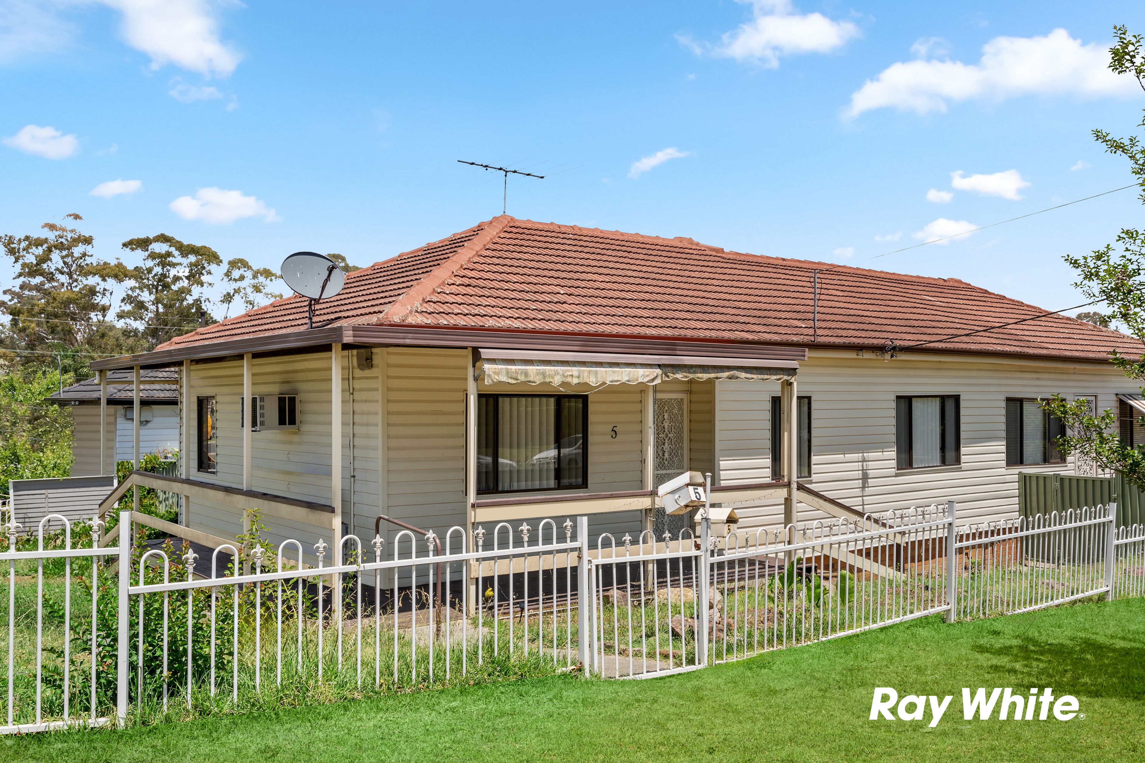 5 Dell Street, Blacktown NSW 2148