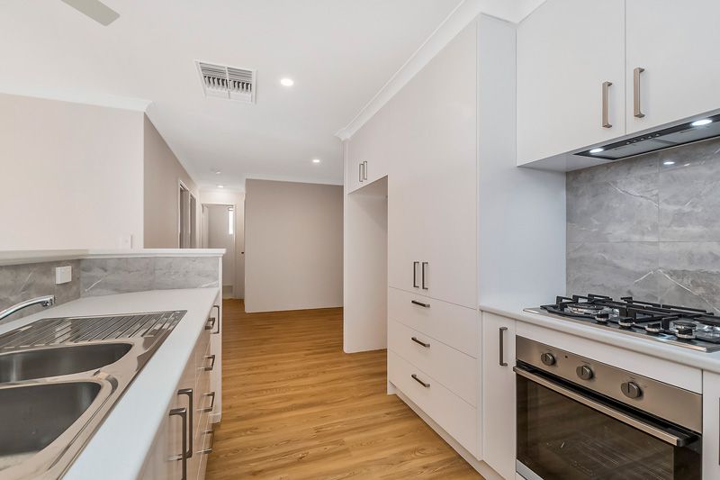 4/14 McNicholl Street — photo 5 of 19