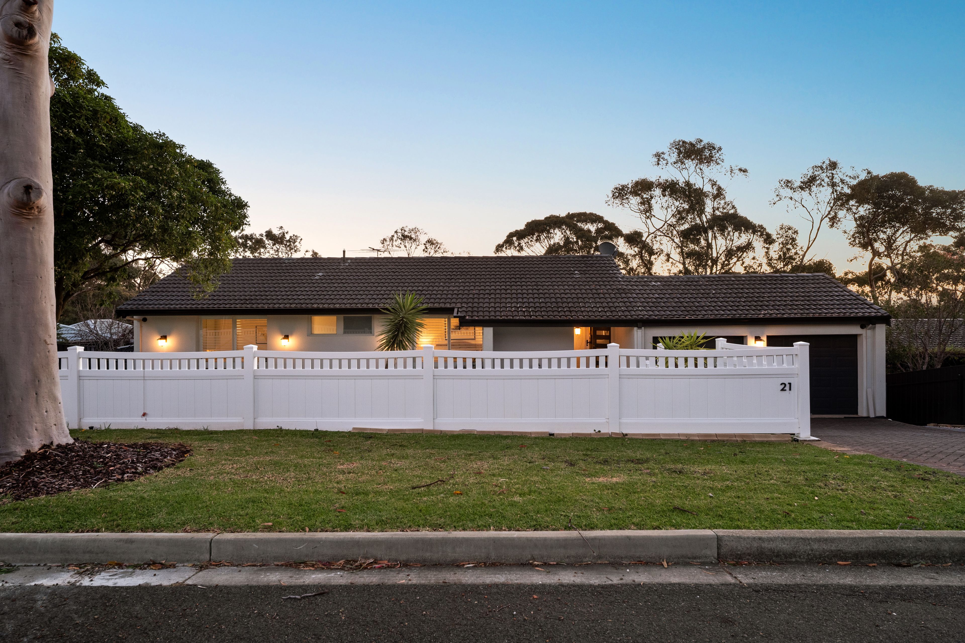 21 Broadmeadow Drive — photo 3 of 30